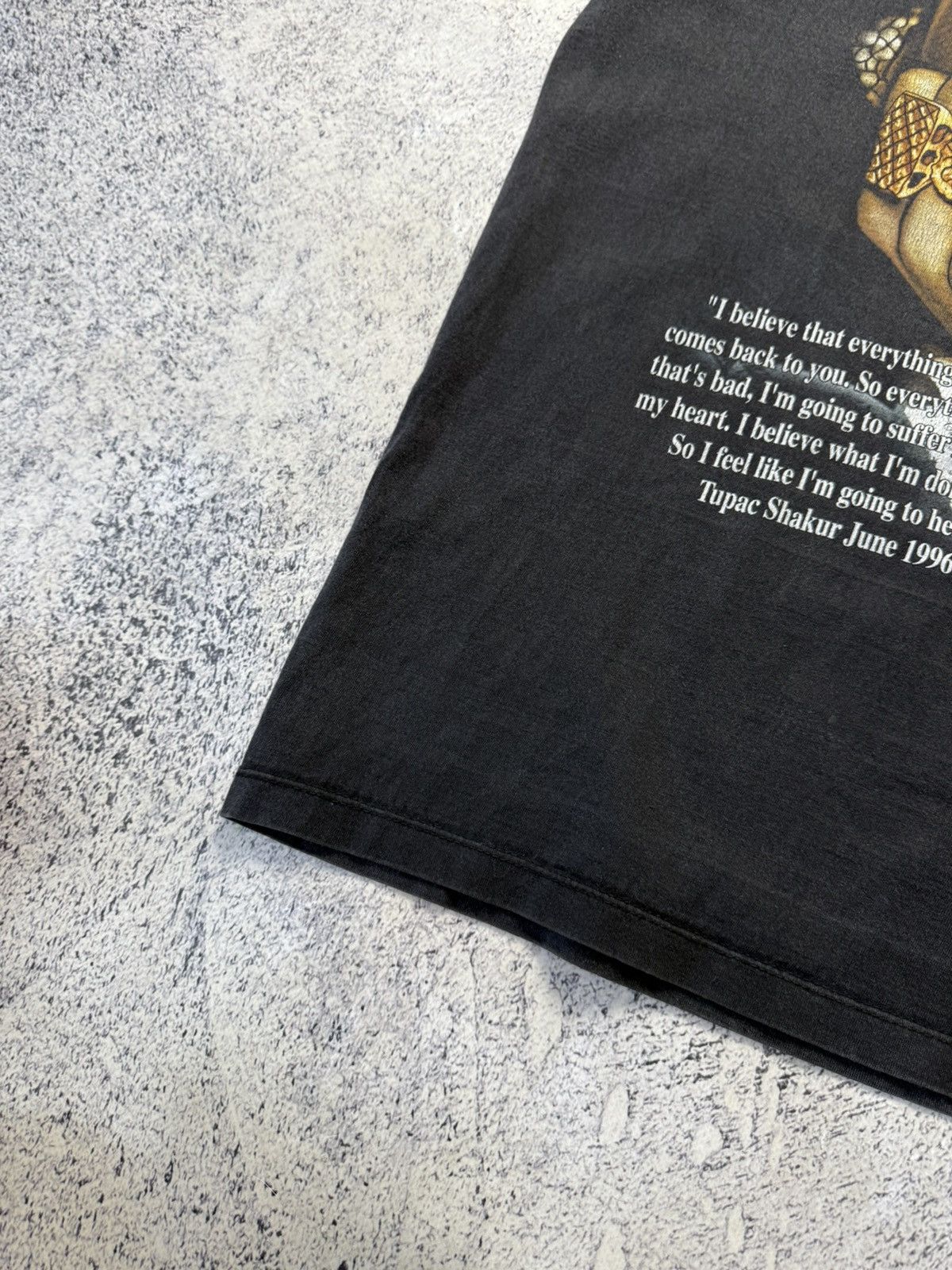 Vintage Vintage 2Pac Rap Tee Rock Tees 1996 Grail Very Rare Tee L Size US L / EU 52-54 / 3 - 13 Thumbnail