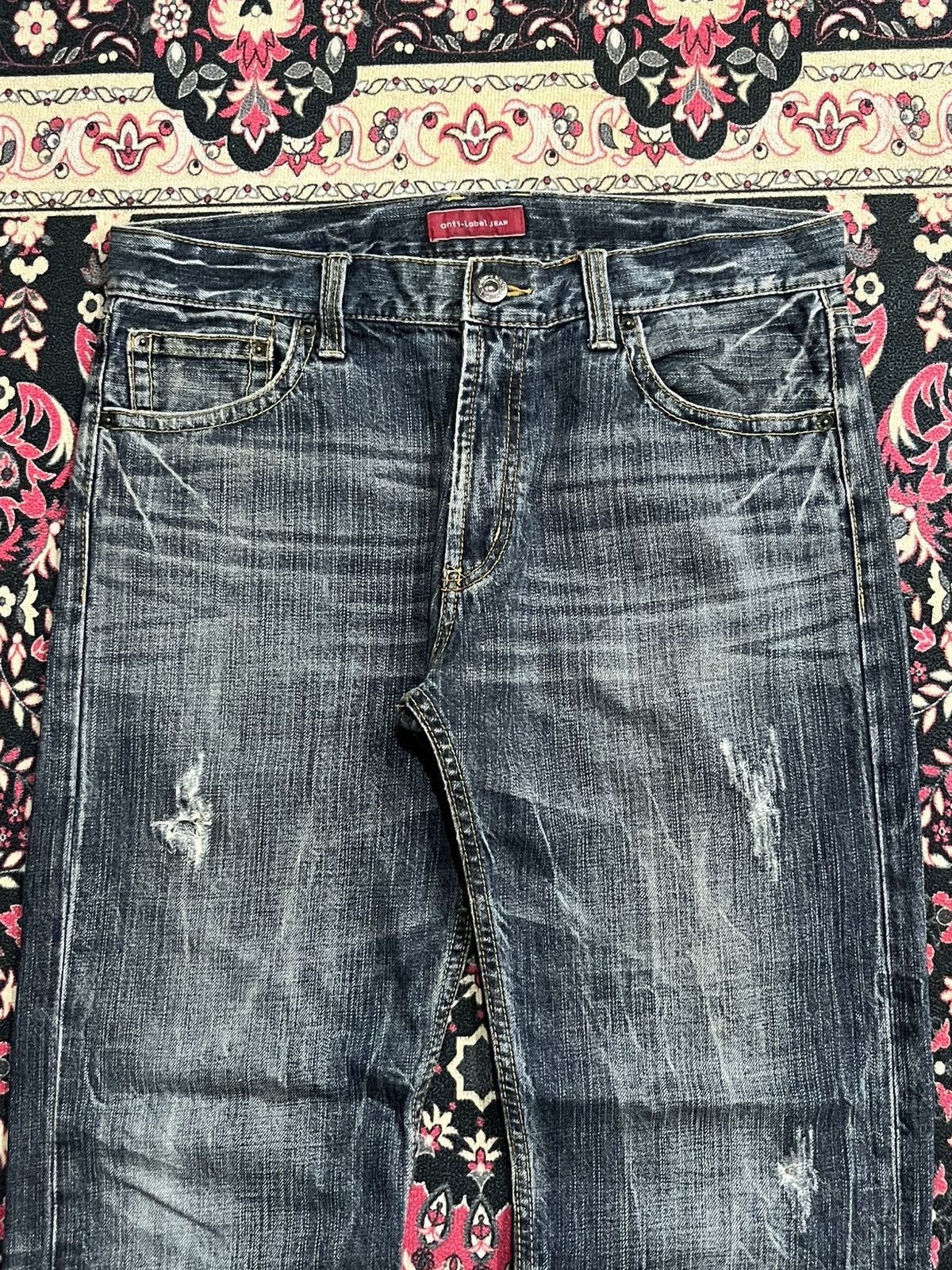 Le Grande Bleu (L.G.B.) Vintage Anti Label Embroidery Slogan Rhinestone Dark Jeans Size US 33 - 4 Thumbnail