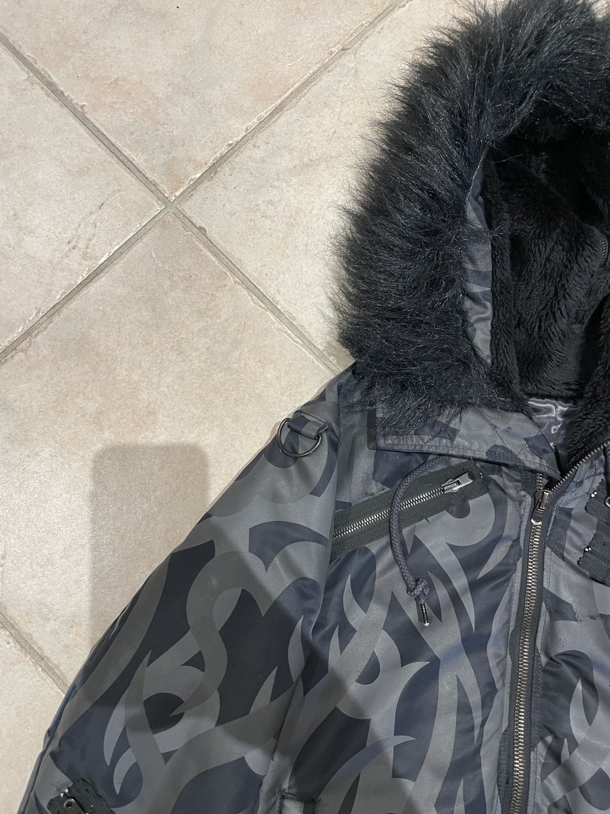 Number (N)ine Number (N)ine tribal heart camo bondage jacket Size US M / EU 48-50 / 2 - 3 Thumbnail