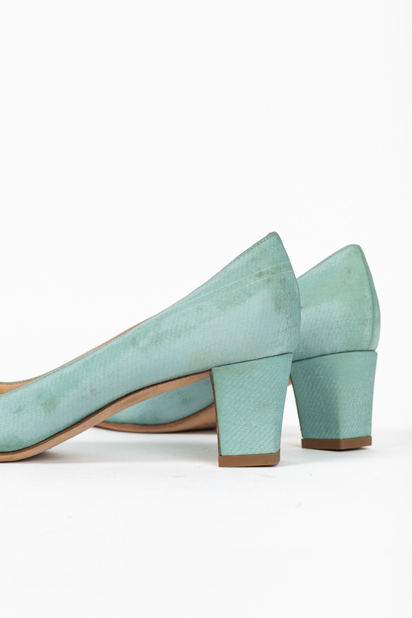 Manolo Blahnik Manolo Blahnik Okkato Teal Crêpe De Chine Jewel Buckle Pumps Size US 5 / IT 35 - 9 Thumbnail
