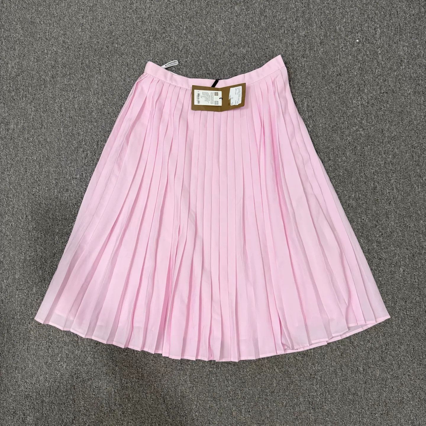 Burberry Burberry Pink Pleated Skirt UK8 NWT Size 27" / US 4 / IT 40 - 1 Thumbnail