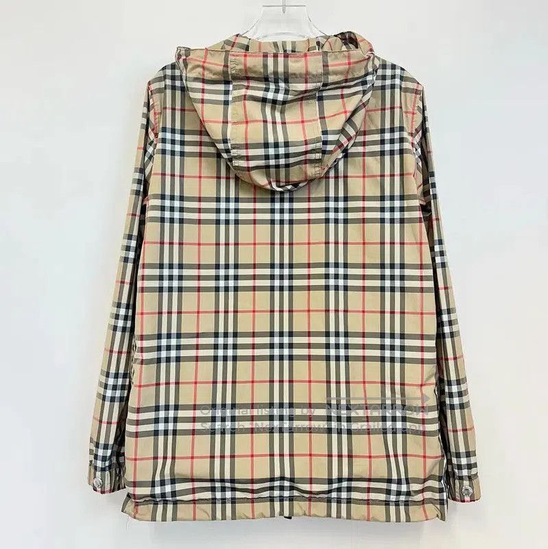 Burberry Burberry Tan Women’s Jacket in Size XS. Size XS / US 0-2 / IT 36-38 - 2 Thumbnail