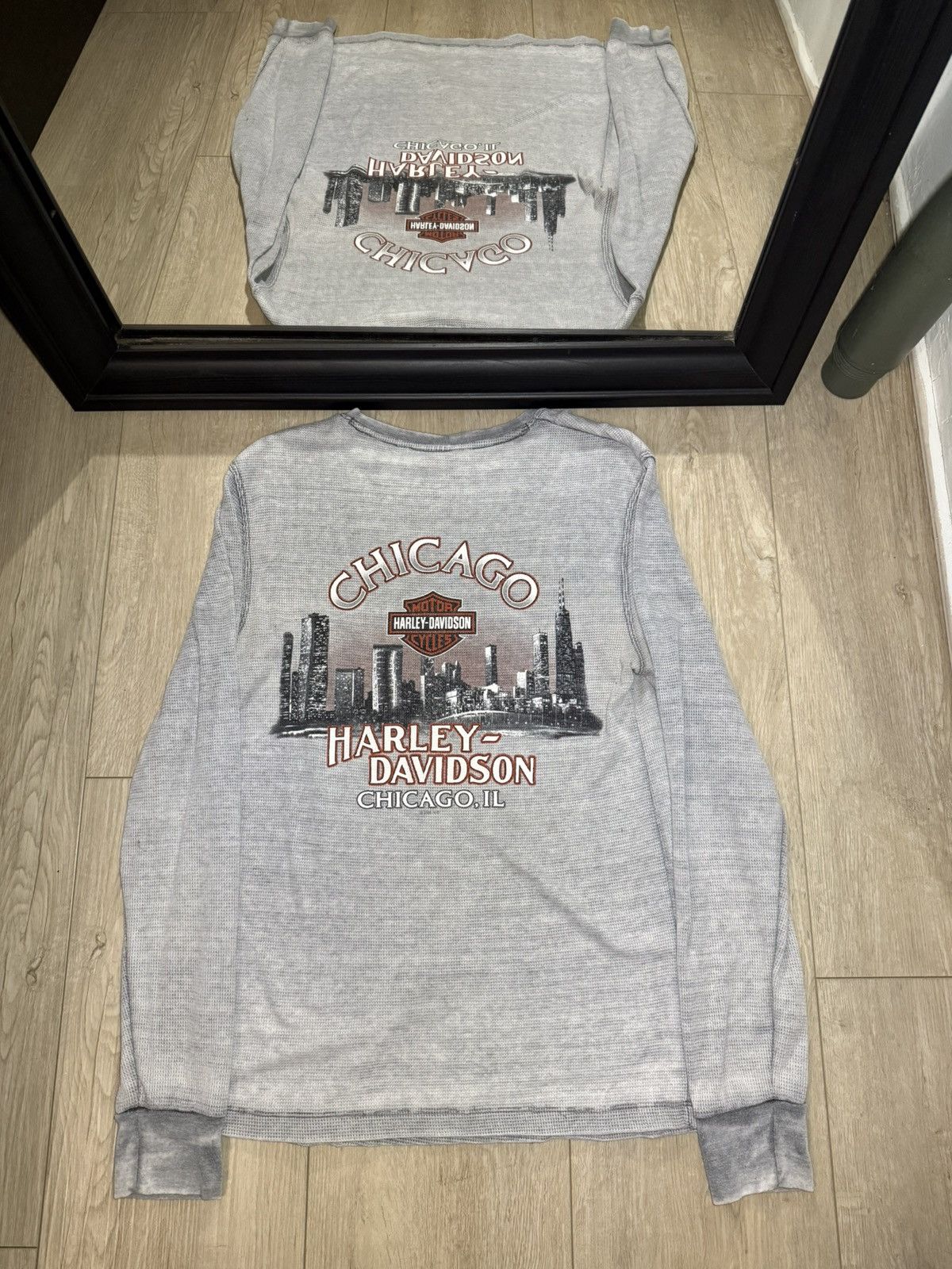 Harley Davidson Vintage / Y2K Chicago Harley Davidson Thermal Size ONE SIZE - 1 Thumbnail