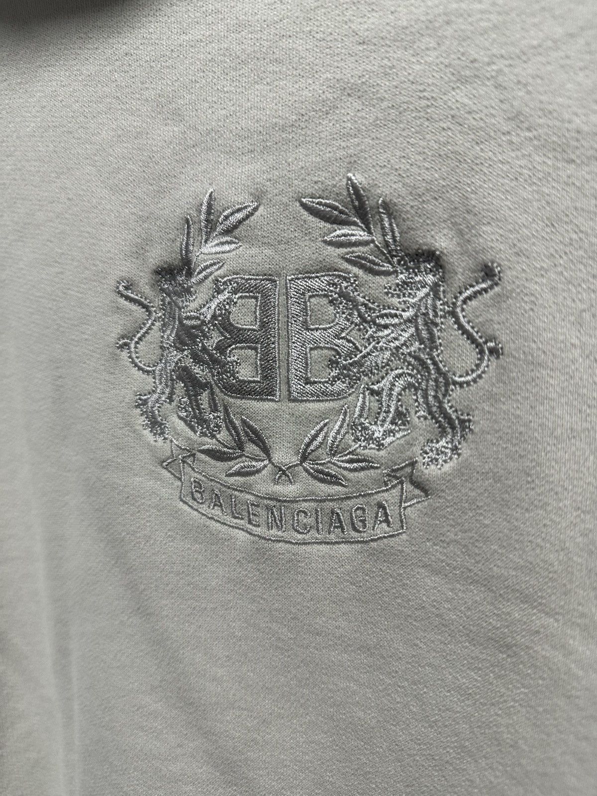 Balenciaga Balenciaga lion crest hoodie Size US XXS / EU 40 - 3 Thumbnail