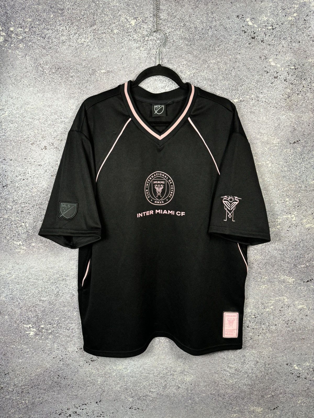 Other Inter Miami Official Black Big Logo Jersey XL Size US XL / EU 56 / 4 - 1 Thumbnail