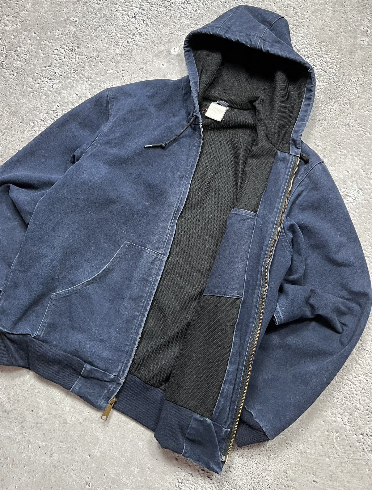 Carhartt Vintage Carhartt Hooded Work Jacket Faded Blue Distressed Size US L / EU 52-54 / 3 - 6 Thumbnail