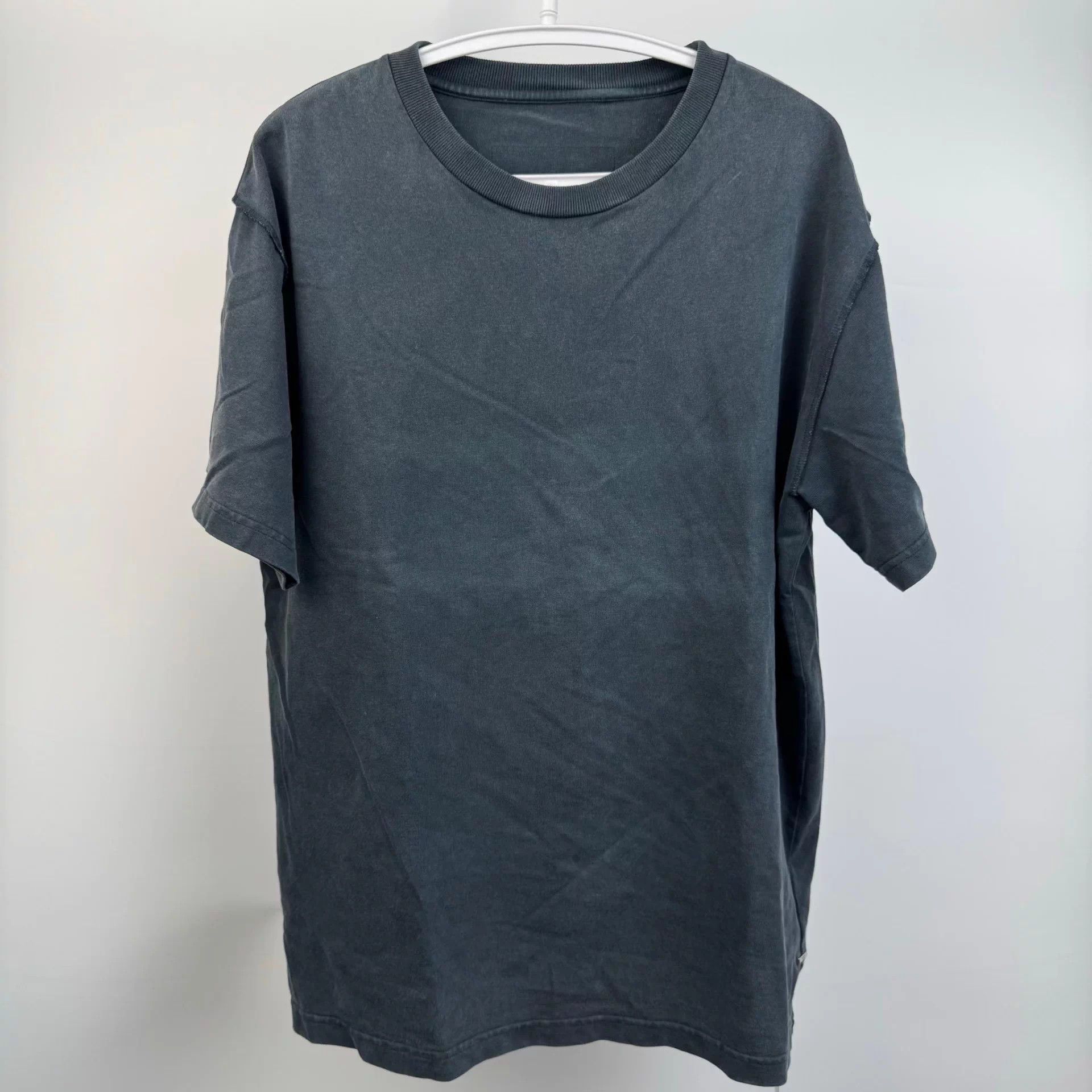 Louis Vuitton LV Cotton Short Sleeve Tee L Black & Gray 21 Size US L / EU 52-54 / 3 - 1 Thumbnail