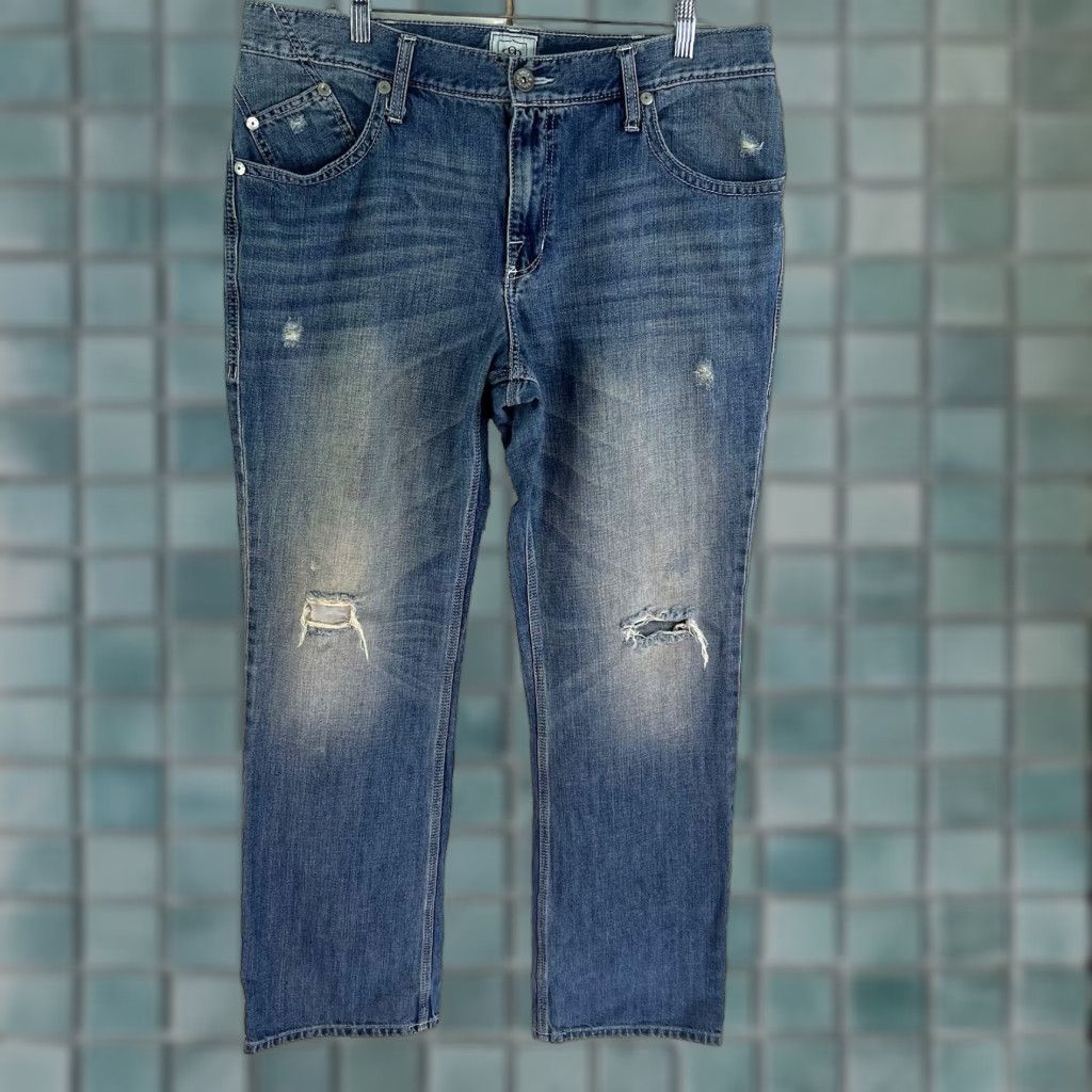 Vintage VINTAGE Rock & Republic Henlee Jeans Straight Men 38x32 Distressed 90s Grunge Blue Denim Jeans Mens Size US 38 / EU 54 - 1 Thumbnail