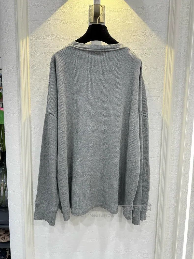 Loewe Loewe Grey Long Sleeve Top with Front Embroidered Logo Size XS / US 0-2 / IT 36-38 - 2 Thumbnail