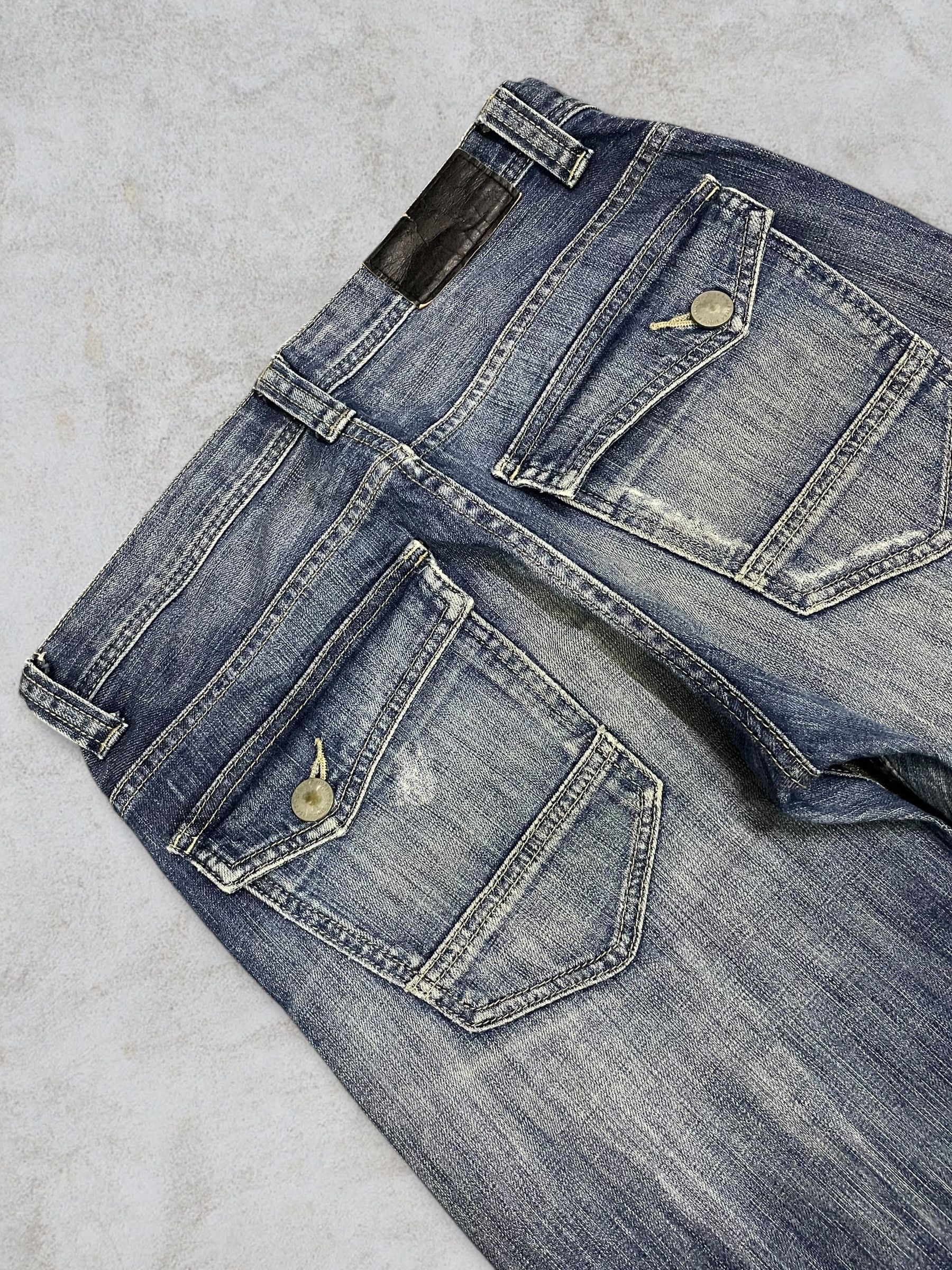 Undercover × Uniqlo Vintage Y2K Uniqlo Twisted Scratch Ripped Washed Men’s Jeans Size US 29 - 6 Thumbnail