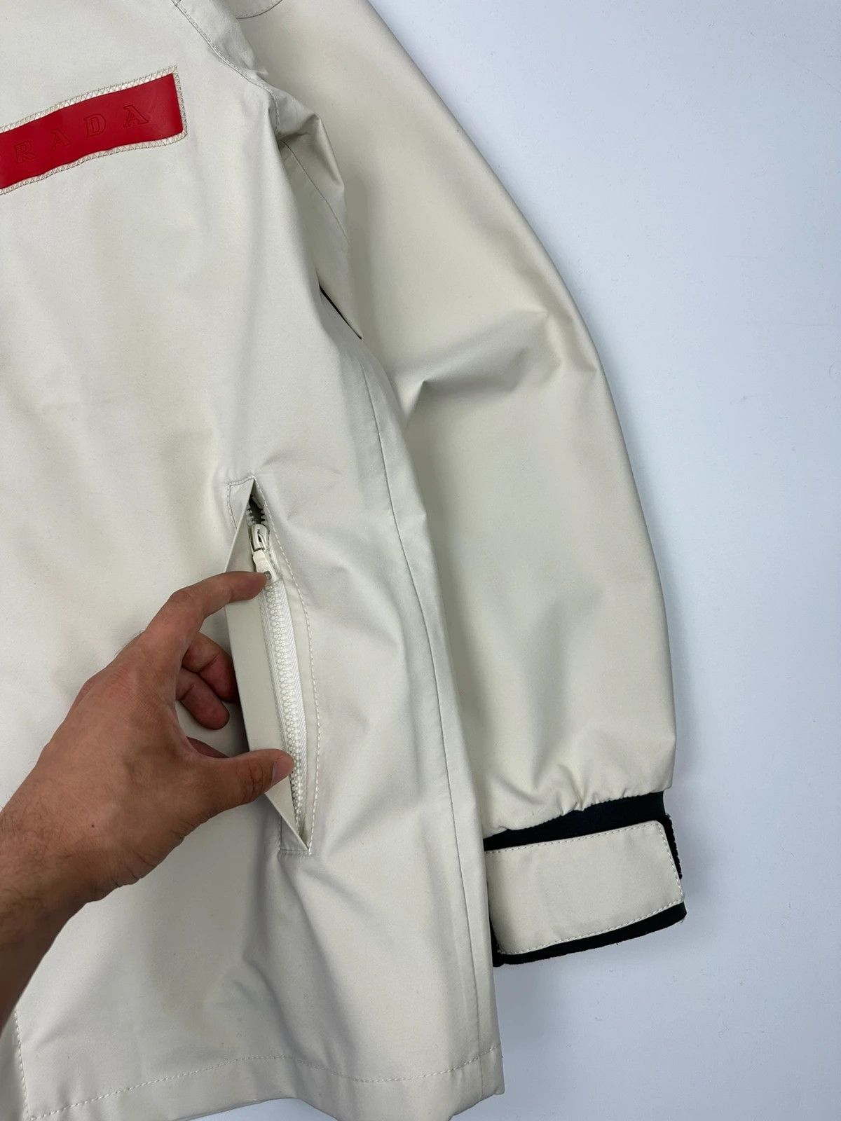Prada Prada Sport FW2000 White Sailing Rain Jacket Gore-Tex Size US M / EU 48-50 / 2 - 5 Thumbnail