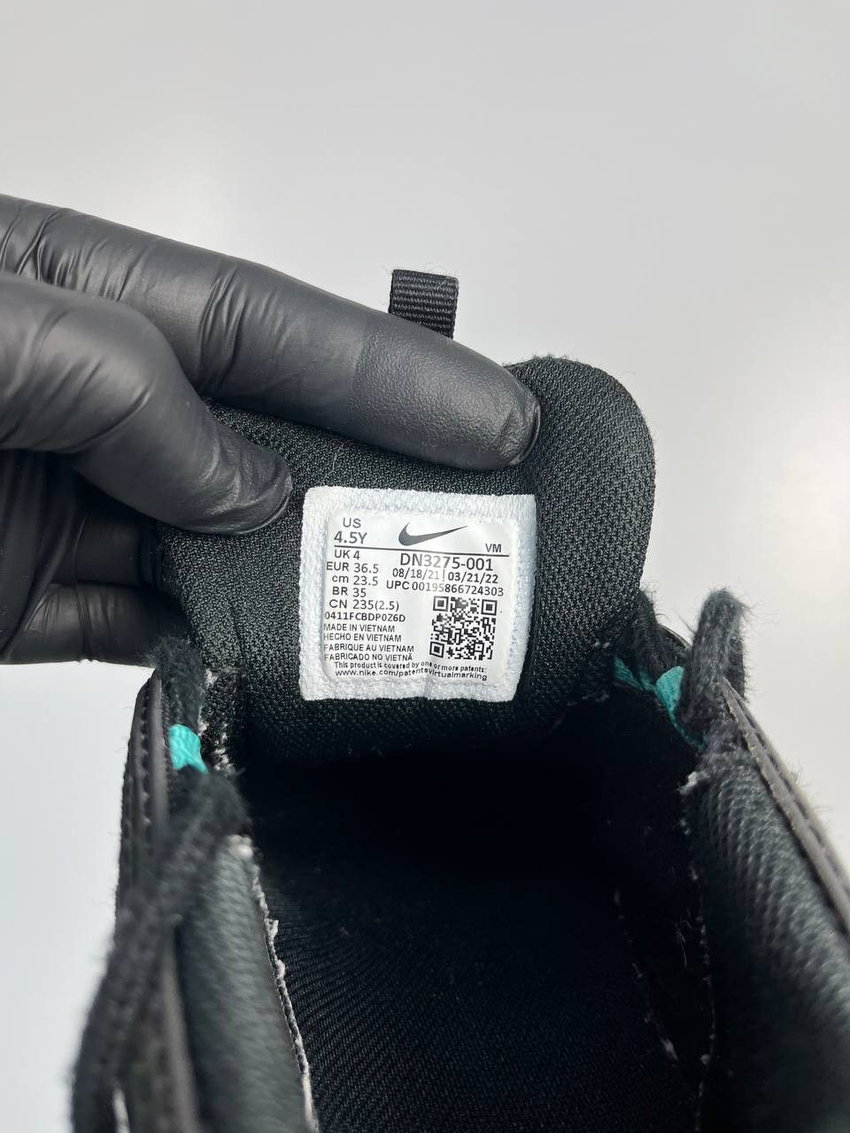 Nike Nike Air Max 97 Black Teal Running Shoes DN3275-001 Eur 36.5 Size US 5 / EU 37 - 6 Thumbnail