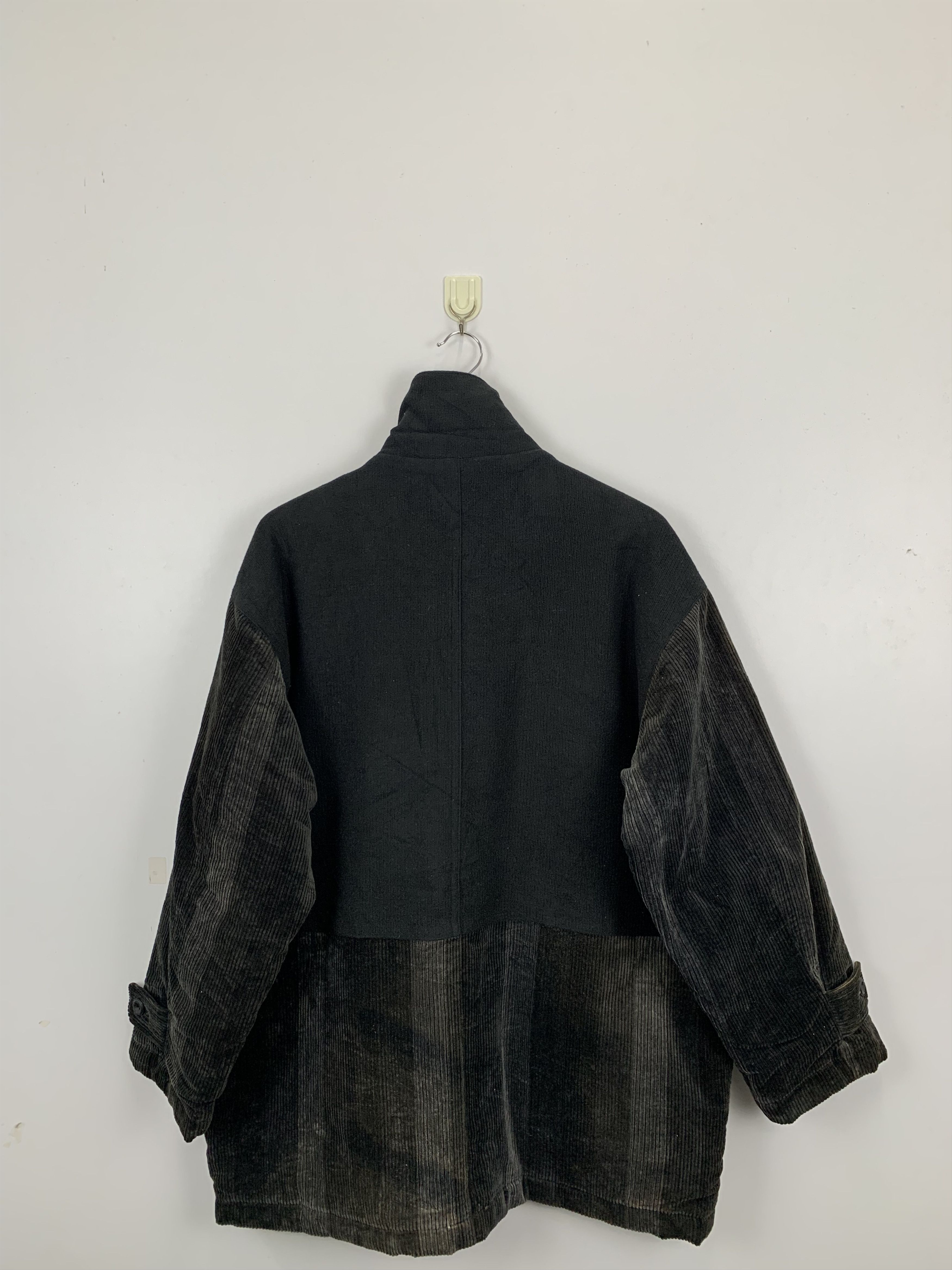Japanese Brand Vintage Japanese Brand Velvet Jacket J0943 Size US M / EU 48-50 / 2 - 3 Thumbnail