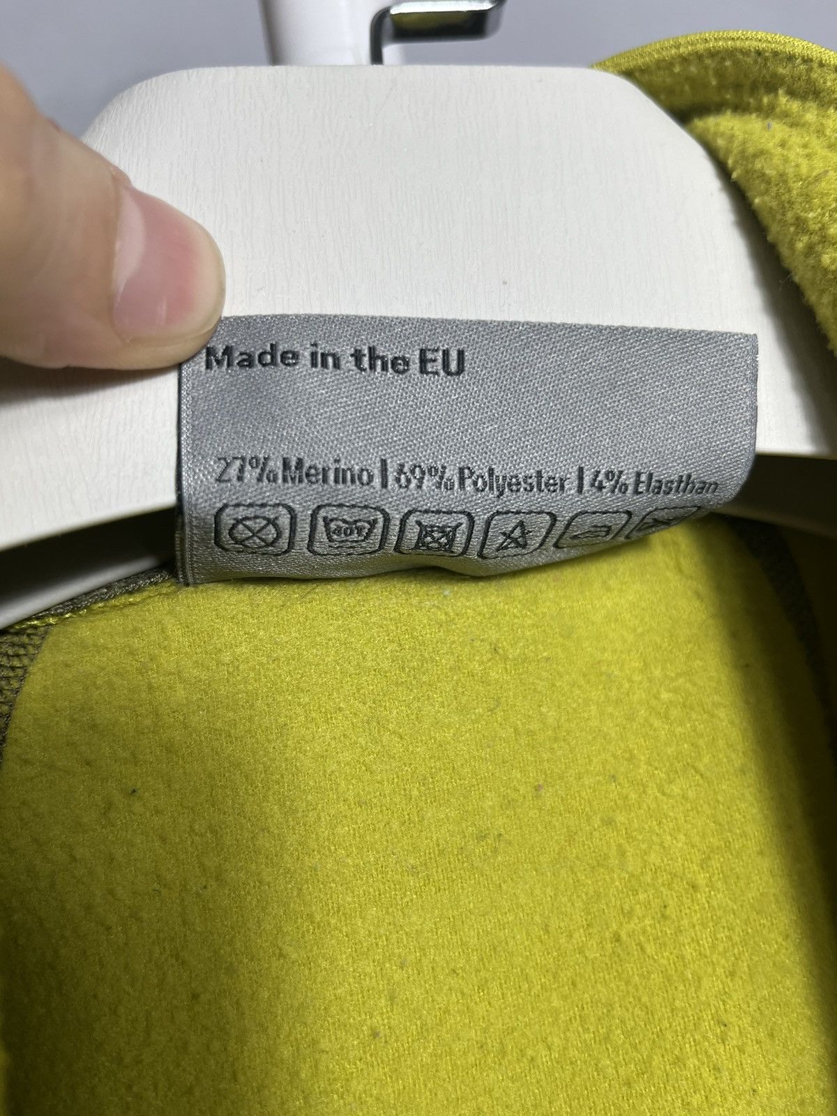 ORTOVOX × Sports Specialties Ortovox Men’s Merino Inside Fleece Grid Yellow Vest Jacket Size US S / EU 44-46 / 1 - 9 Thumbnail