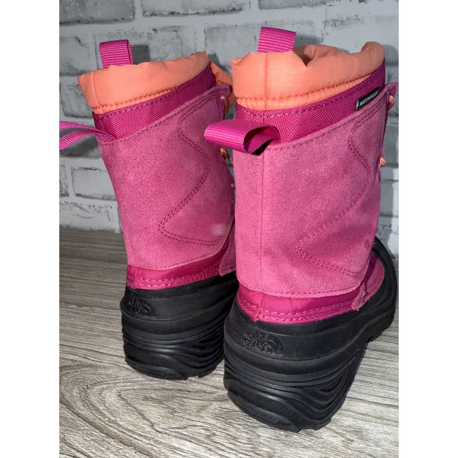 The North Face NORTH FACE Boots Suede Leather Wool LIners Pink Women 6 Snow Boot Leather Outsole Womens Size US 6 / IT 36 - 4 Thumbnail