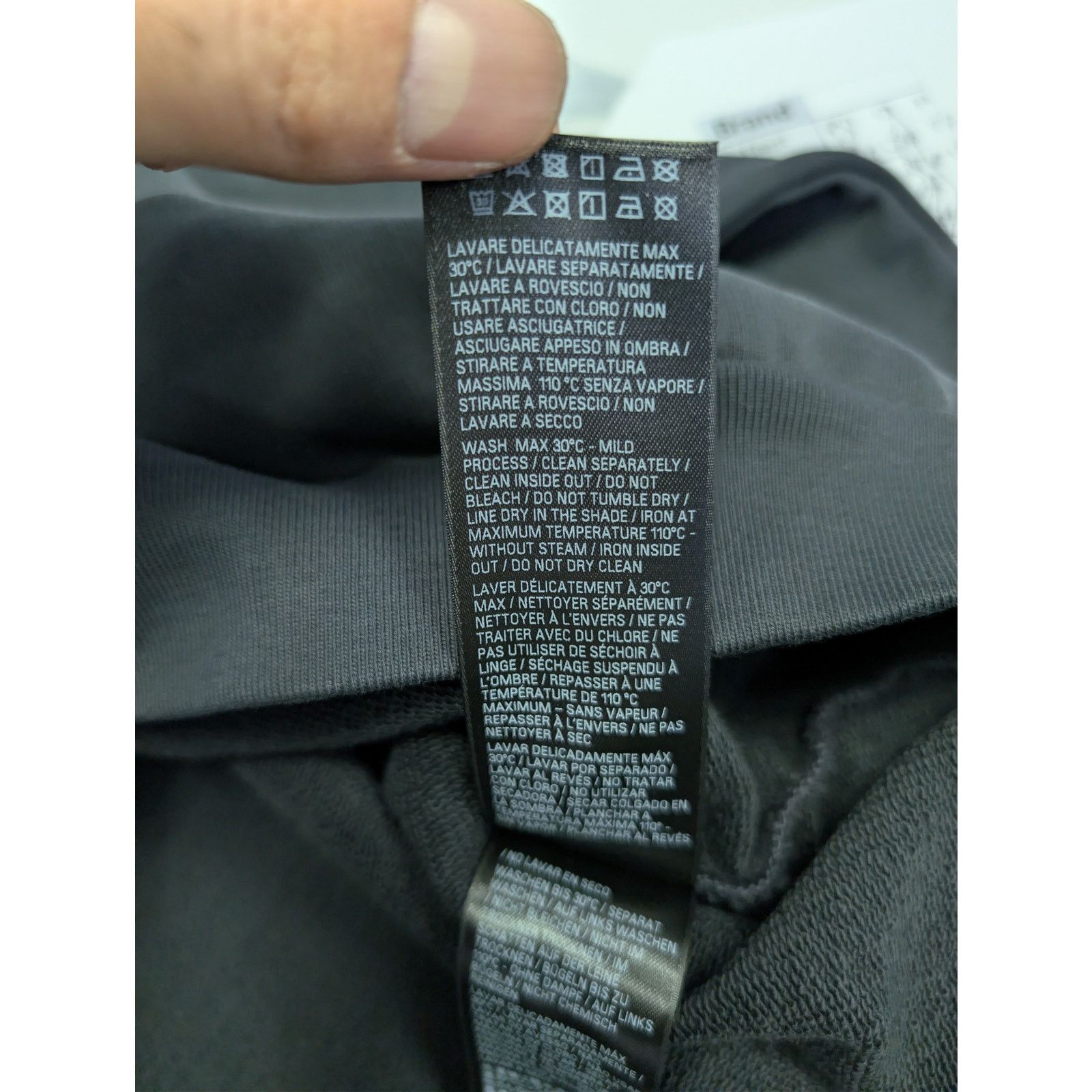 Balenciaga × Under Armour o1rshd1 Under Armour Oversized Crewneck Sweatshirt in Black Size US XL / EU 56 / 4 - 16 Thumbnail
