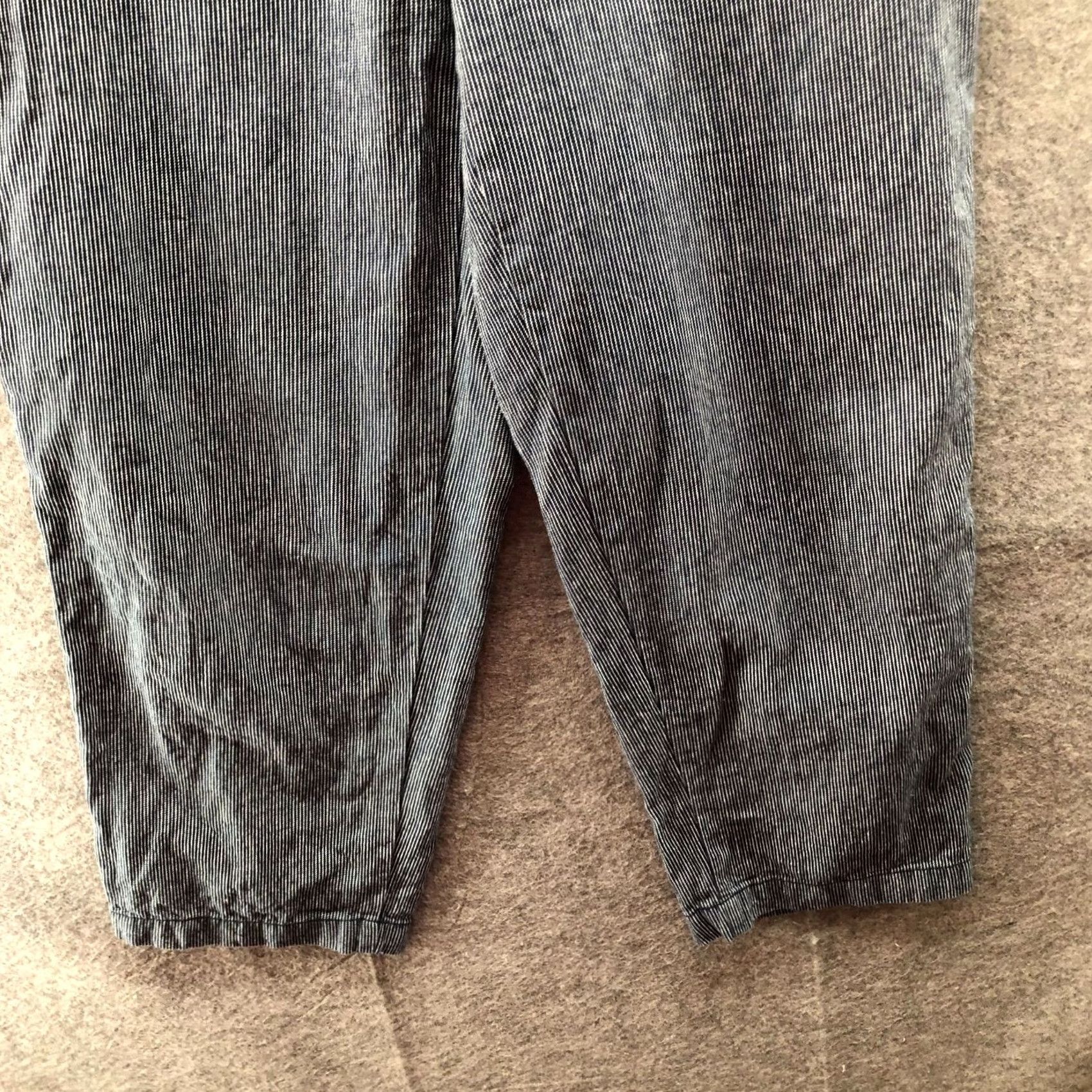 Uniqlo VINTAGE Uniqlo Linen Cotton Tapered Trouser Womens S Blue White Striped High Rise Size 28" / US 6 / IT 42 - 4 Thumbnail