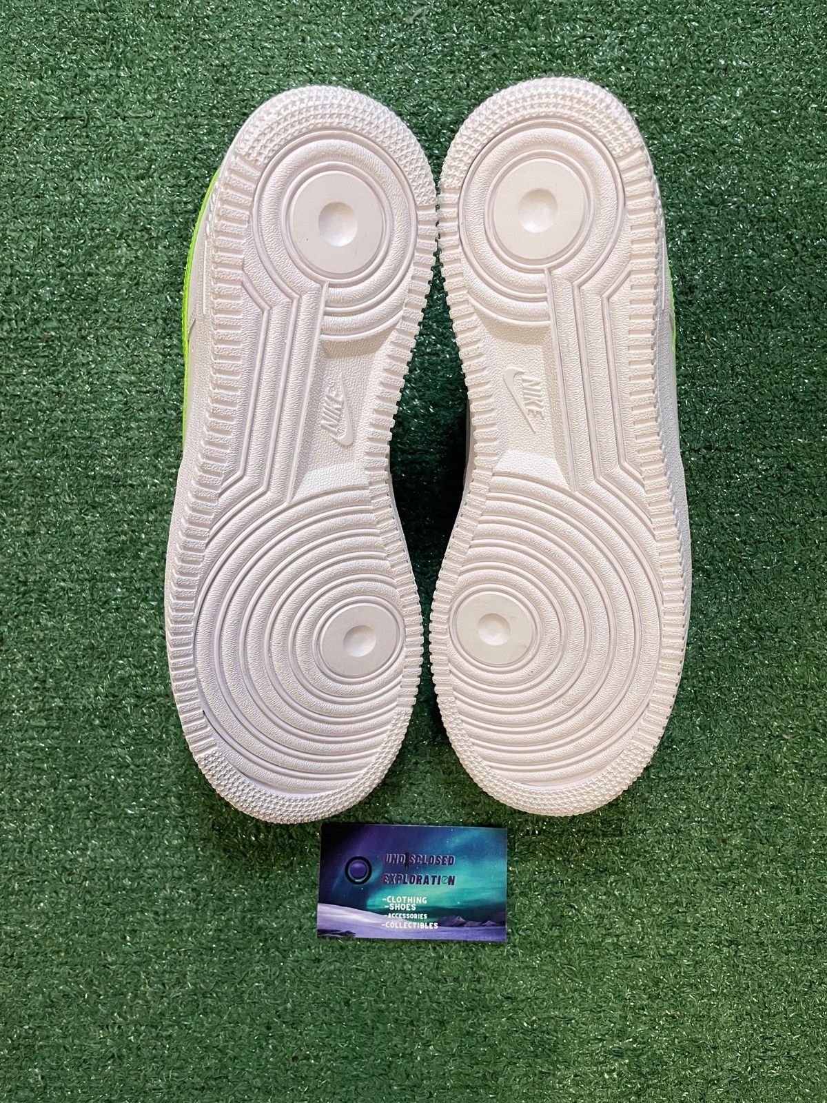 Nike Nike Air Force 1 low white action green Size US 9.5 / EU 42-43 - 5 Thumbnail