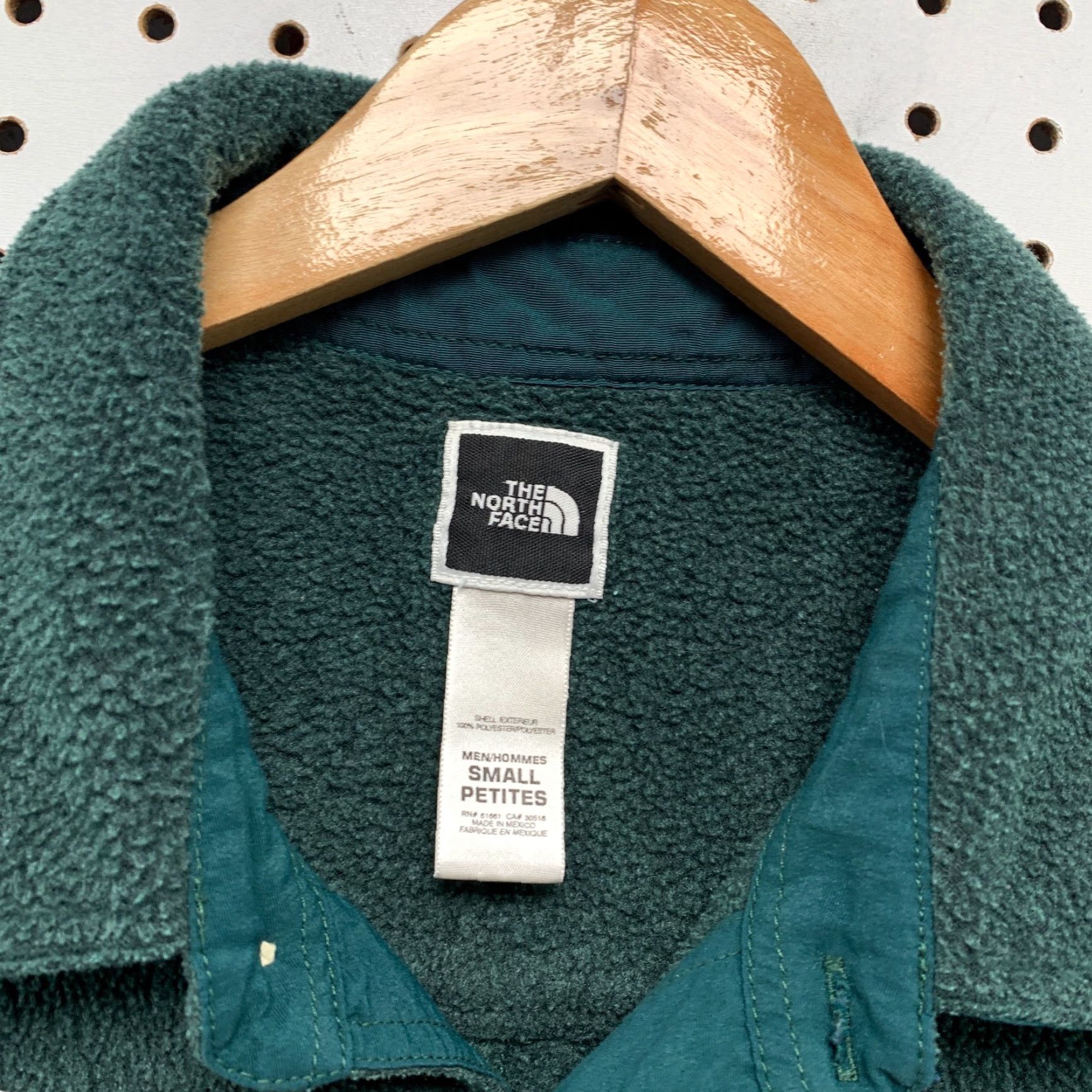 The North Face The North Face Fleece Button-Up Shirt Mens Small Green Outdoor Long Sleeve with Pocket Size US S / EU 44-46 / 1 - 3 Thumbnail