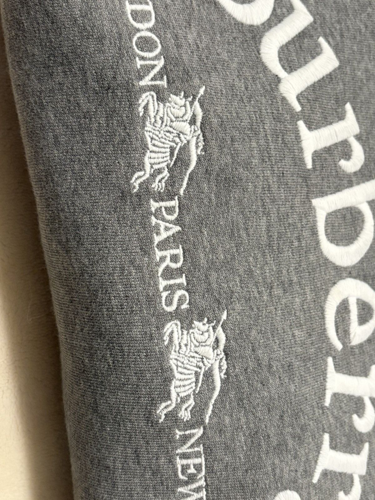 Burberry Burberry Battarni Crewneck Sweatshirt Size US S / EU 44-46 / 1 - 4 Thumbnail