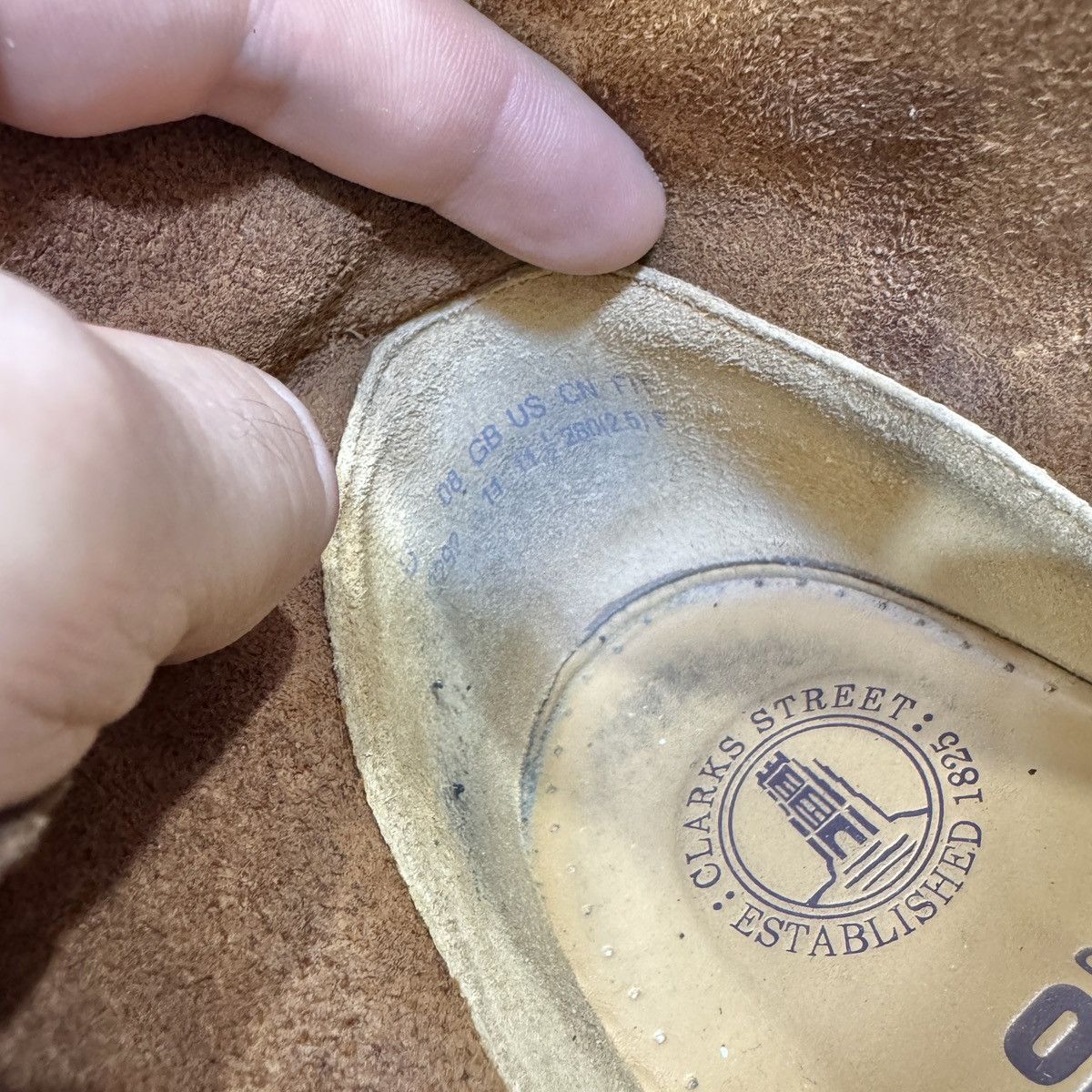 Clarks Clarks Desert Boots Brown Oiled Leather US11.5 UK11 EU45 Size US 11.5 / EU 44-45 - 13 Thumbnail