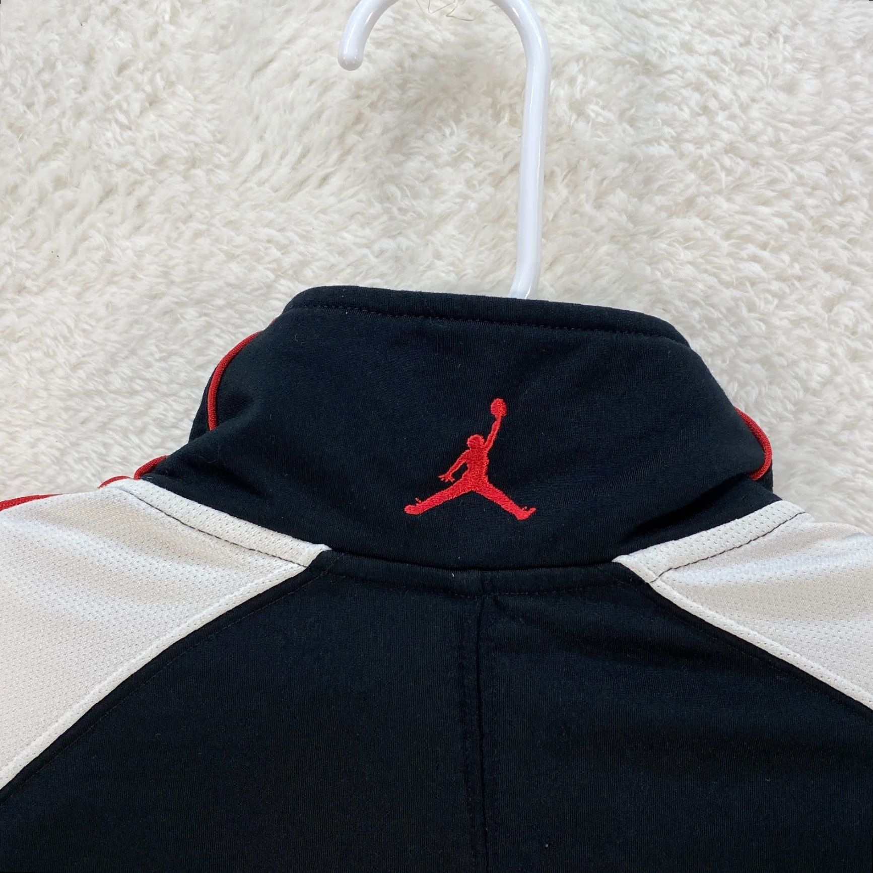Jordan Brand VINTAGE Nike Jordan Mens Large Zip Up Track Jacket Black Red White Retro VTG Size US L / EU 52-54 / 3 - 3 Thumbnail