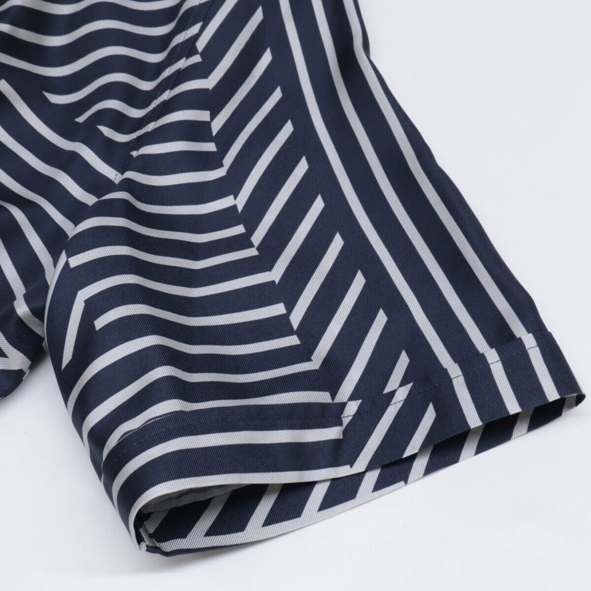 Fendi Fendi Silk FF Logo Geometric Stipe Pattern Shirt FS0795 #38 Size US M / EU 48-50 / 2 - 12 Thumbnail