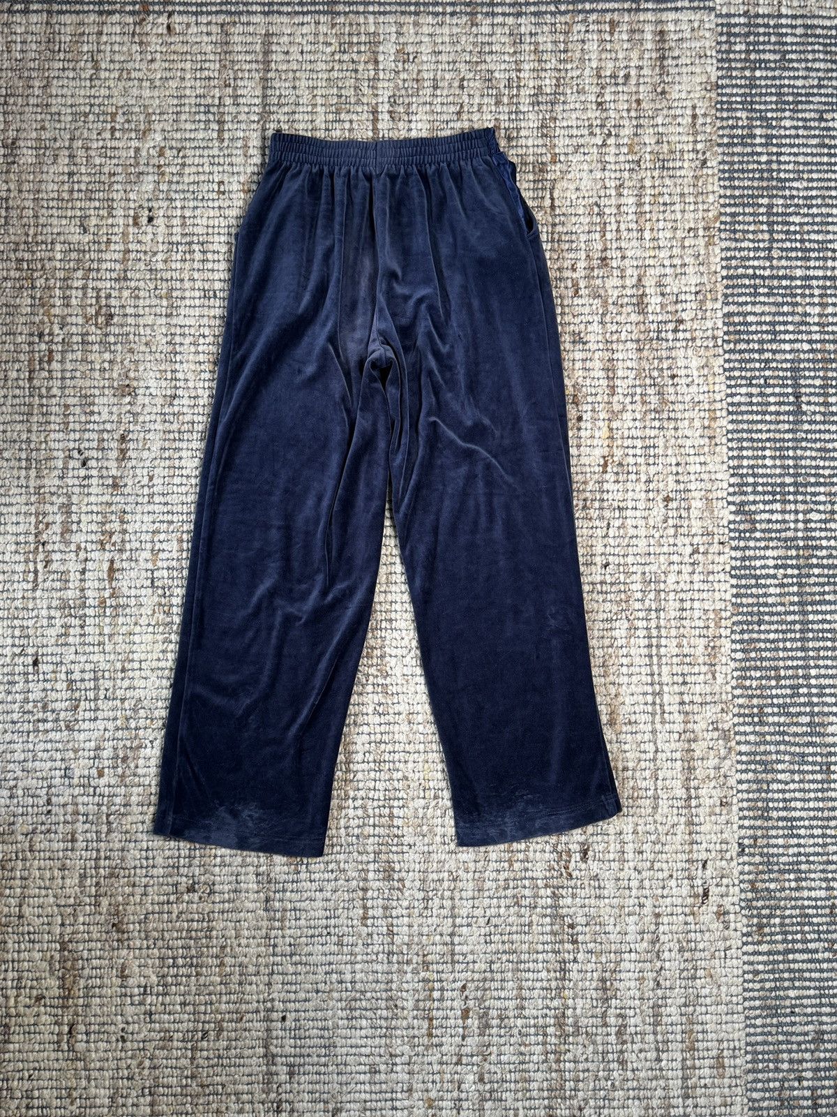 Versace Jeans Couture Versace navy blue velour sweatpants w/satin pocket details Size US 30 / EU 46 - 2 Thumbnail