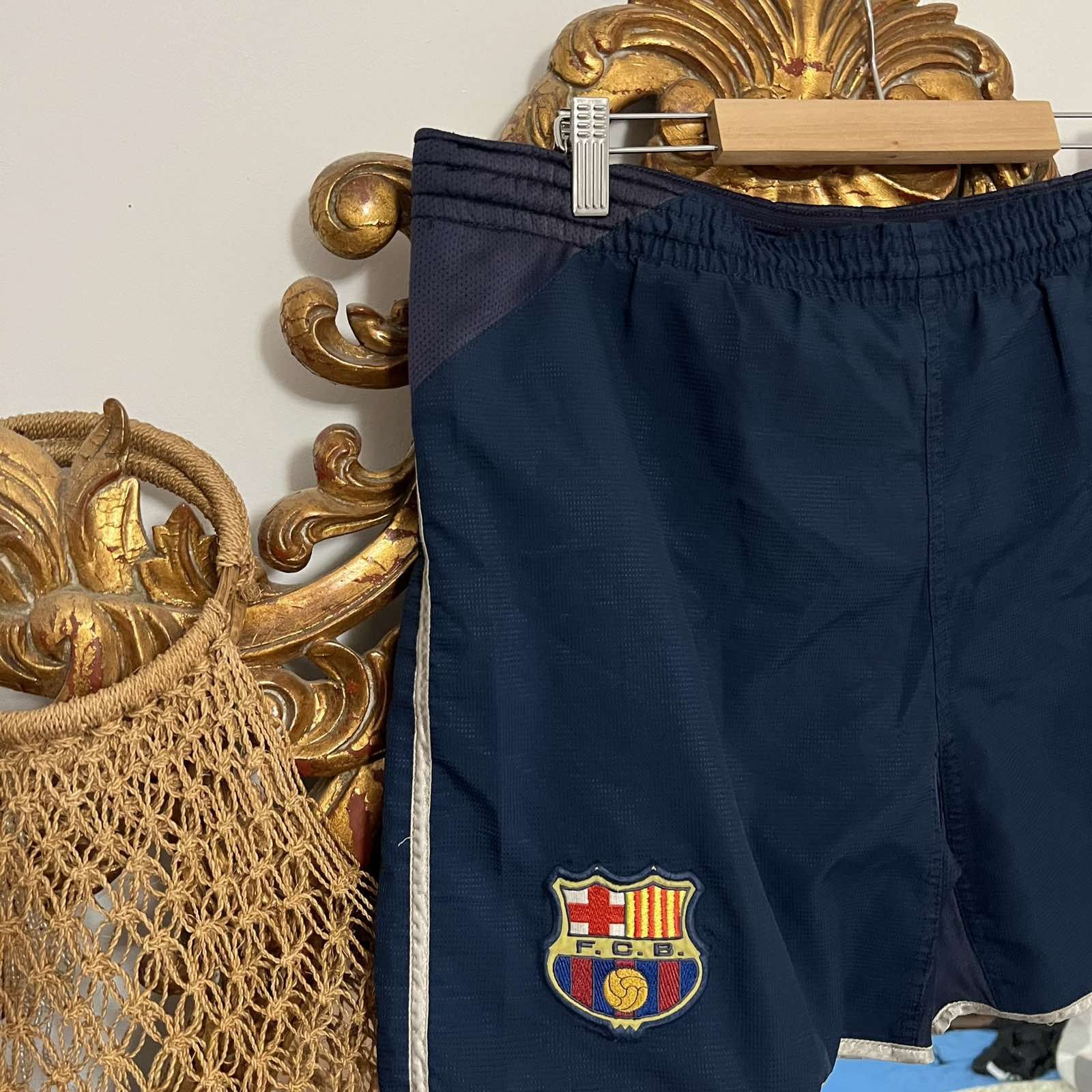 Nike Nike Team F.C Barcelona Vintage 90s Shorts Sz M Size US 32 / EU 48 - 2 Thumbnail