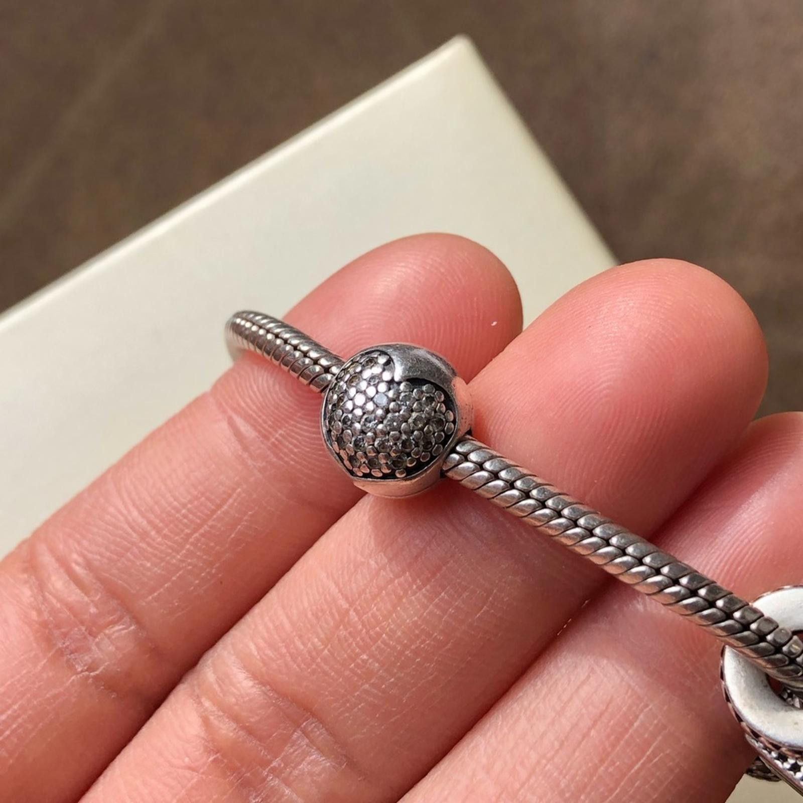 pandora Pandora Snake Bracelet w/ 5 Pandora Charms Size ONE SIZE - 11 Thumbnail