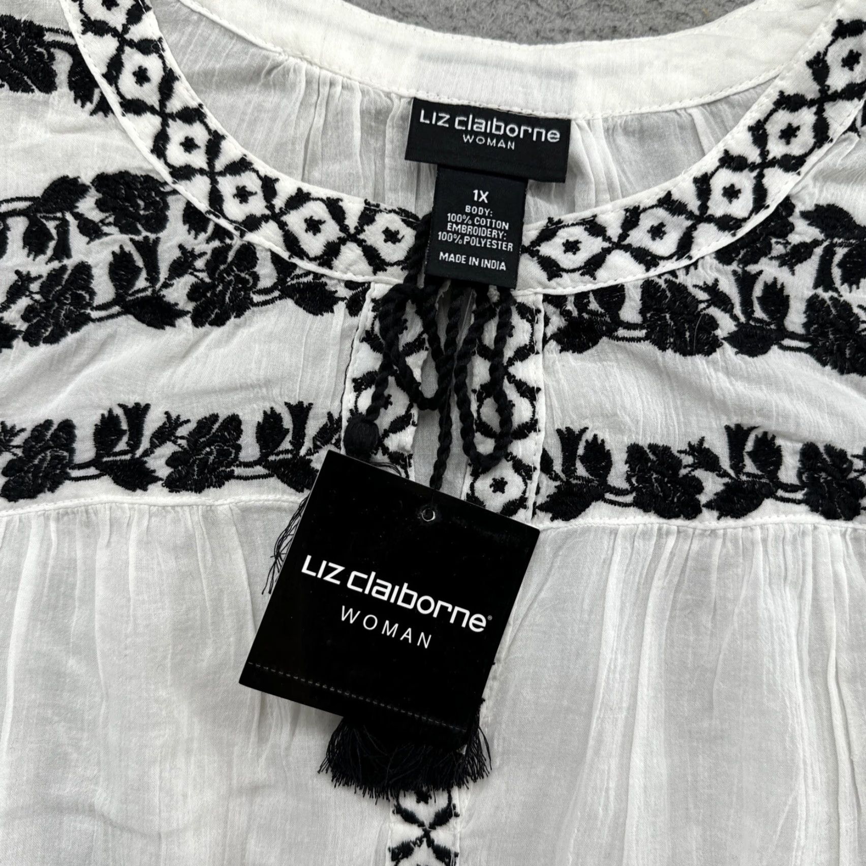 Liz Claiborne Liz Claiborne Sheer Embroidered Floral V Neck Tunic Top Women's Size 1X NEW Size XL / US 12-14 / IT 48-50 - 2 Thumbnail