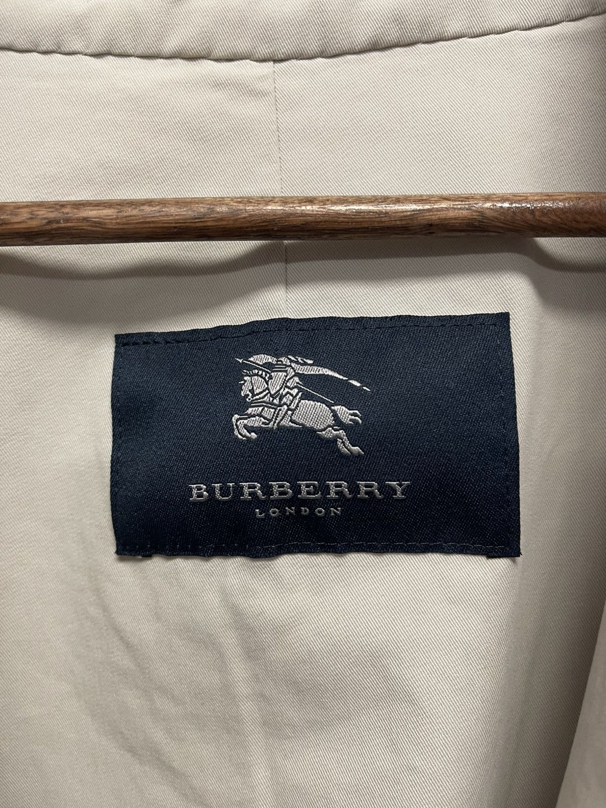 Burberry Size L - Burberry London Trench Coat Nova Lining Size L / US 10 / IT 46 - 10 Thumbnail