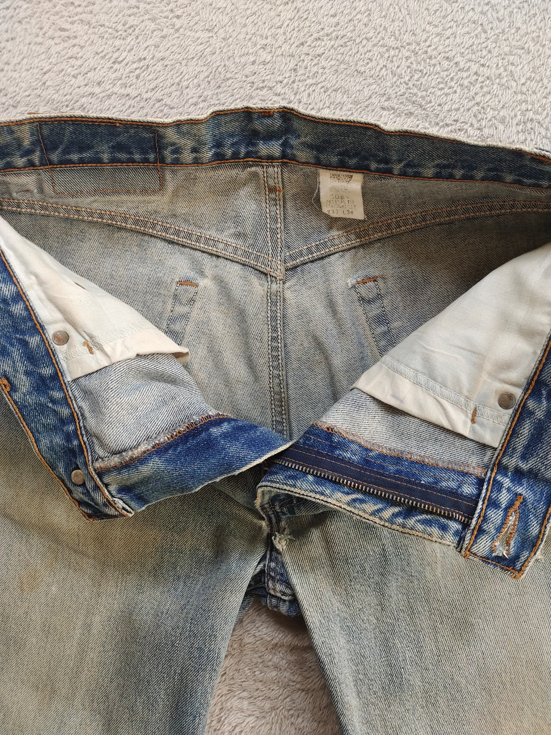 Levi's Levi’s 505 Light Wash Distressed Jeans Red Tab Straight Leg Size US 33 - 7 Thumbnail