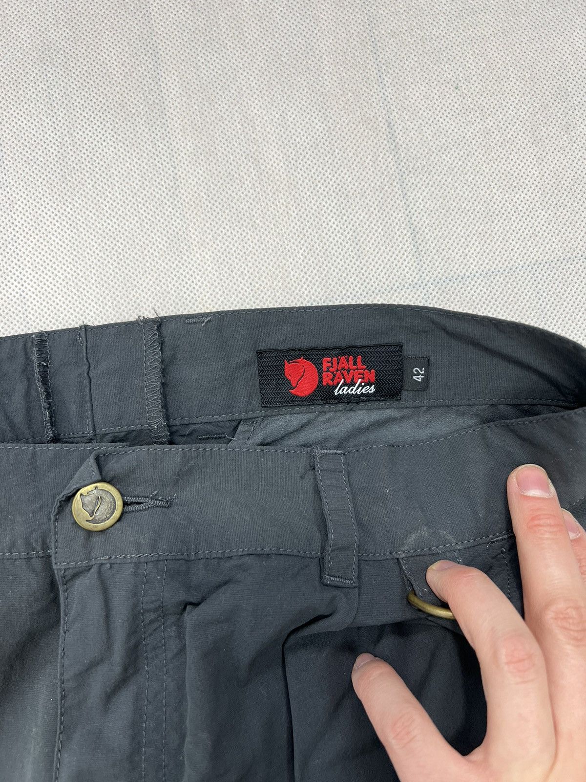 Fjallraven Cargo Pants / Shorts Fjallraven vintage detachable legs Size US 36 / EU 52 - 4 Thumbnail