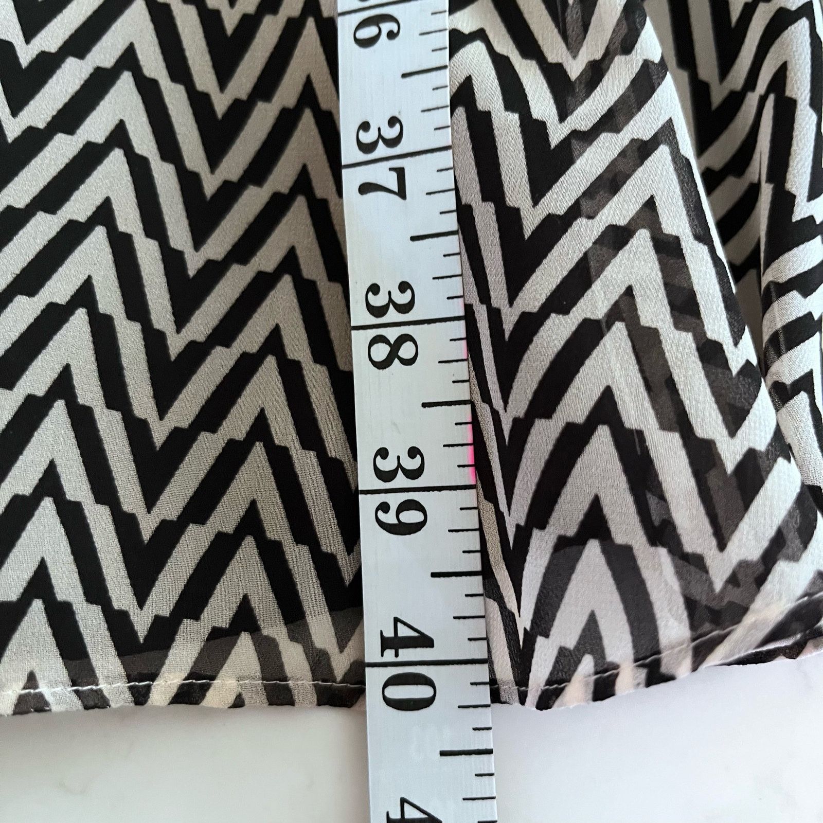 Reiss Reiss Hannah Black Cream Zigzag Flutter Sleeve Mini Dress Size S / US 4 / IT 40 - 10 Thumbnail