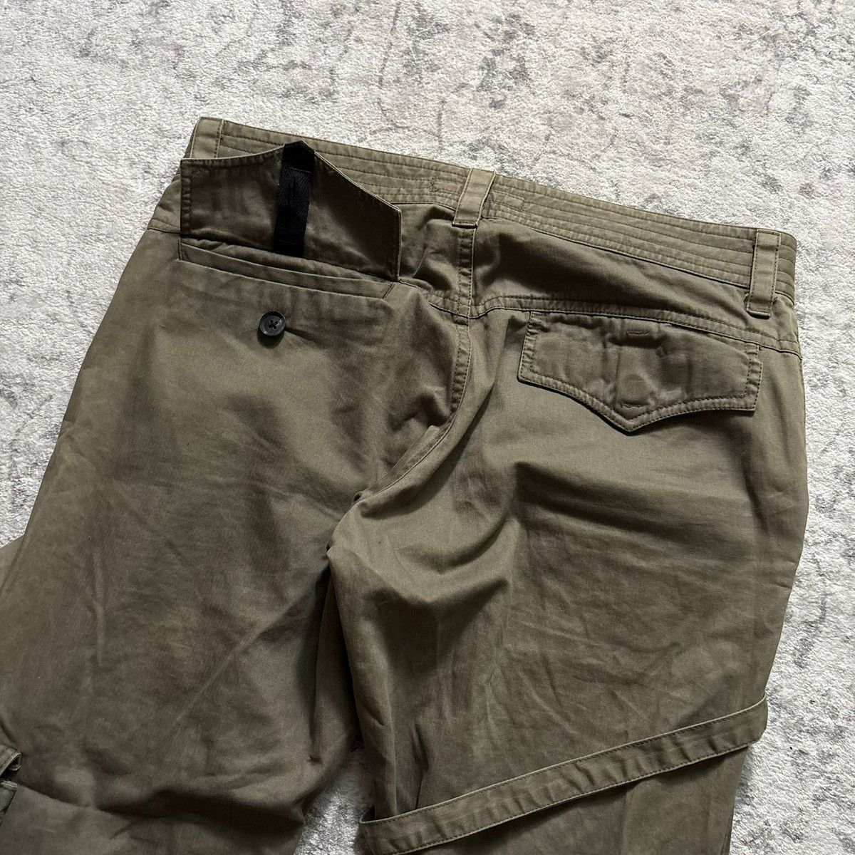 Yasuyuki Ishii Yasuyuki Ishii Bondage Strap Cargo Pants | Size L Size US 34 / EU 50 - 8 Thumbnail