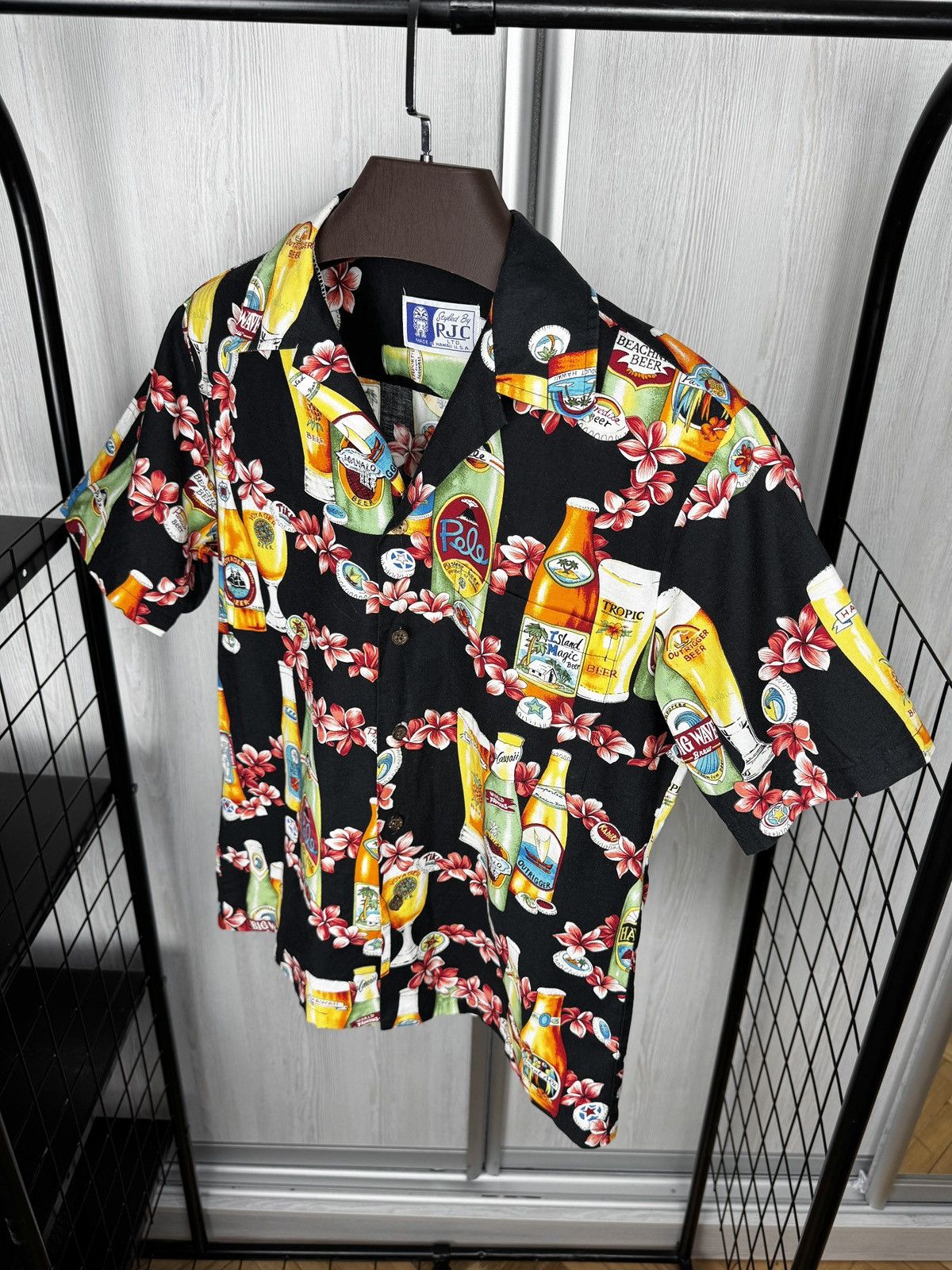 Other RJC Big Wave Pale Ale Beer Men's Hawaiian Shirt size S Size US S / EU 44-46 / 1 - 6 Thumbnail