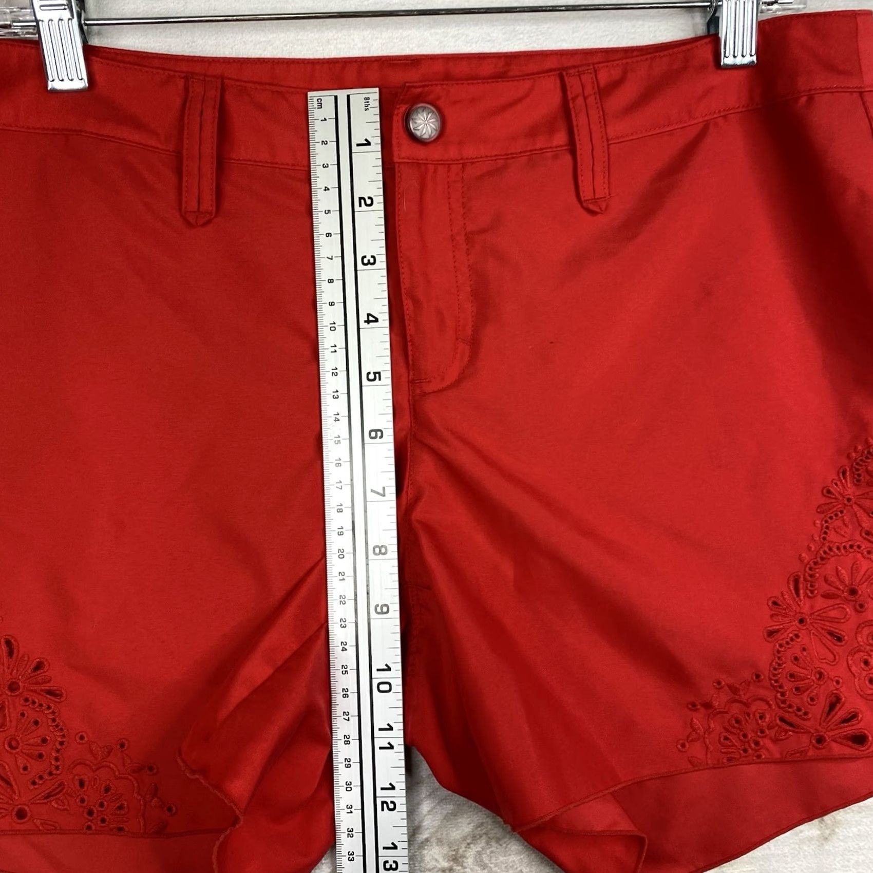 Athleta Athleta Shorts Womens 10 Red Coastal Eyelet Floral Embroidered Cut Out Casual Beach Size 32" / US 10 / IT 46 - 5 Thumbnail