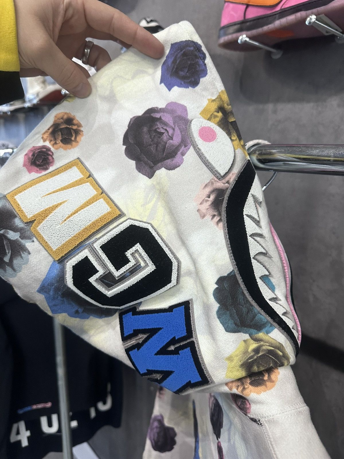 Bape BAPE SHARK HOODIE SIZE XL Size US XL / EU 56 / 4 - 3 Thumbnail