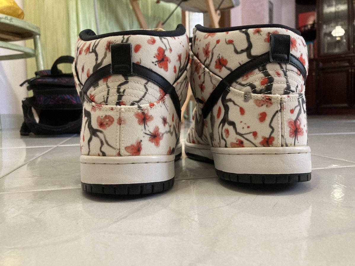 Nike Nike dunk high cherry blossom Size US 11 / EU 44 - 4 Thumbnail