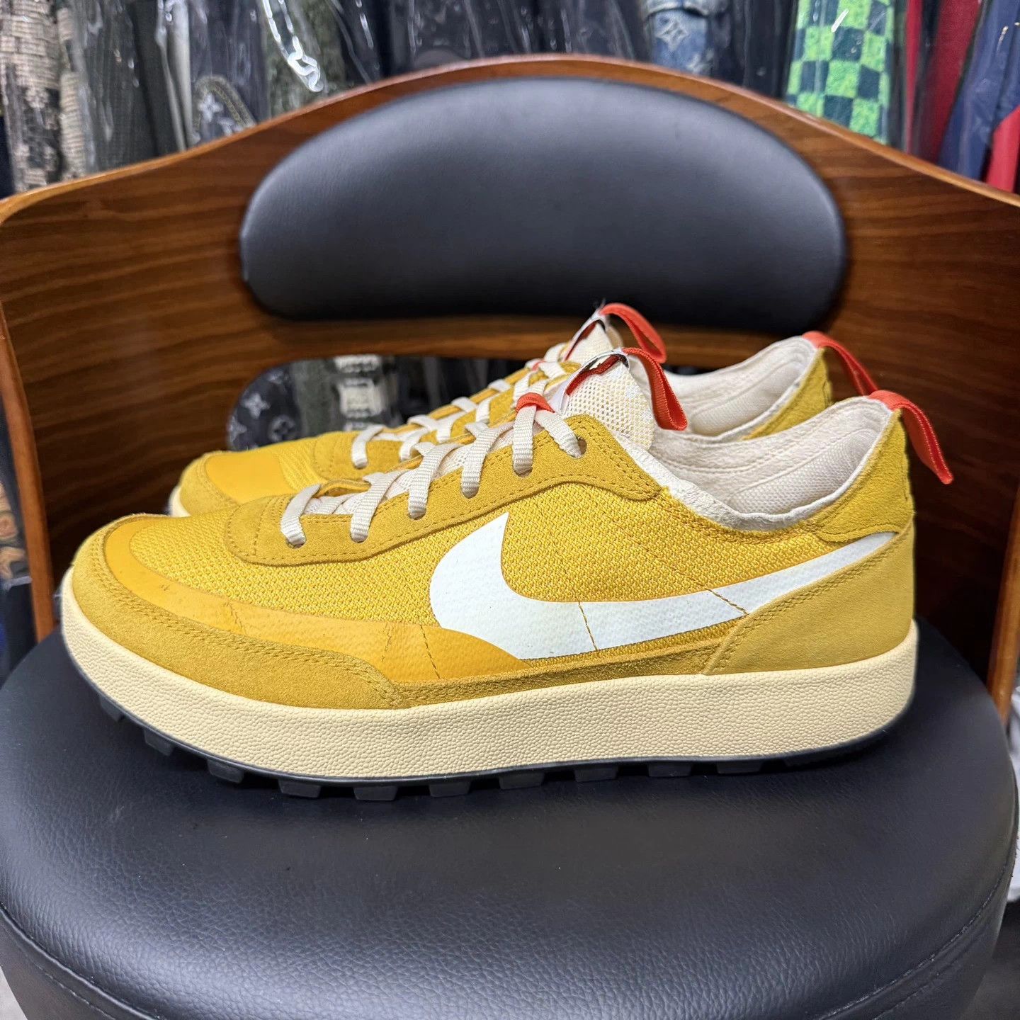 Nike Nike collab Mars 4.0 white/yellow 44 mint Size US 11 / EU 44 - 6 Thumbnail
