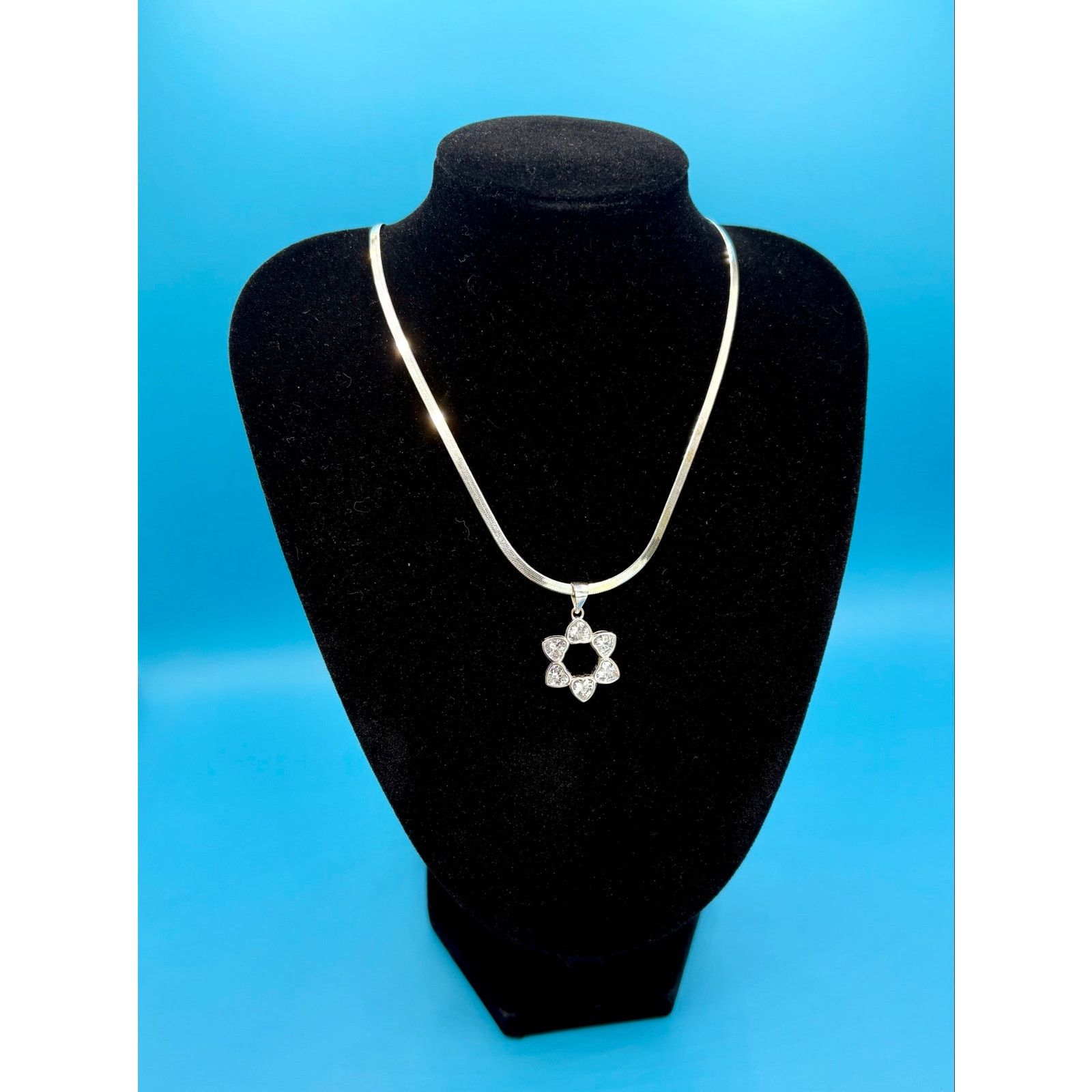 Jewelry New Heart Star Moissanite Pendant 925 Silver Bonus Chain Size ONE SIZE - 1 Thumbnail