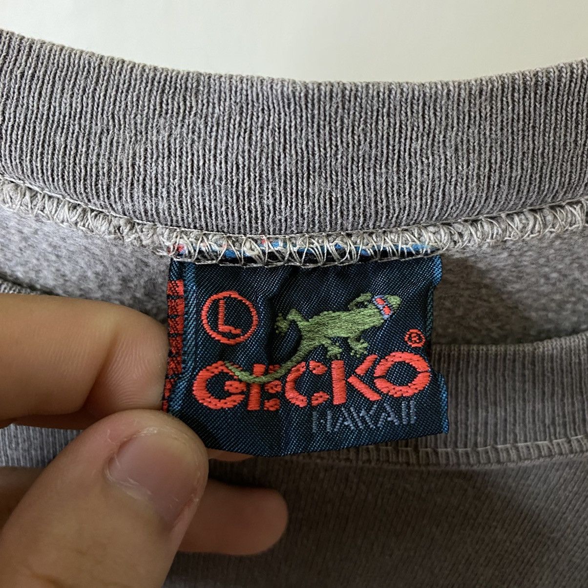 Vintage 1990s Gecko Hawaii Surf Big Back Graphic Ls T Shirt Size US L / EU 52-54 / 3 - 3 Thumbnail