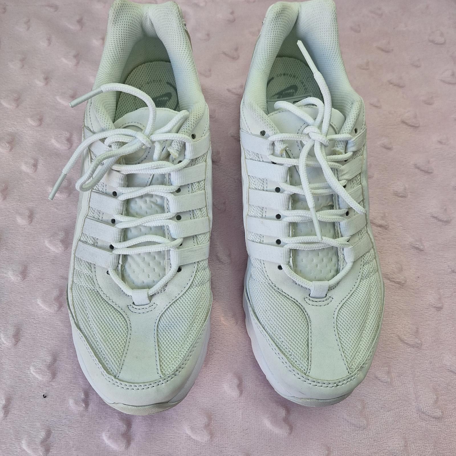 Nike NIKE Air Max VG-R Trainers Eur 41 M US 8, W 91/2 unisex Size US 9 / IT 39 - 3 Thumbnail