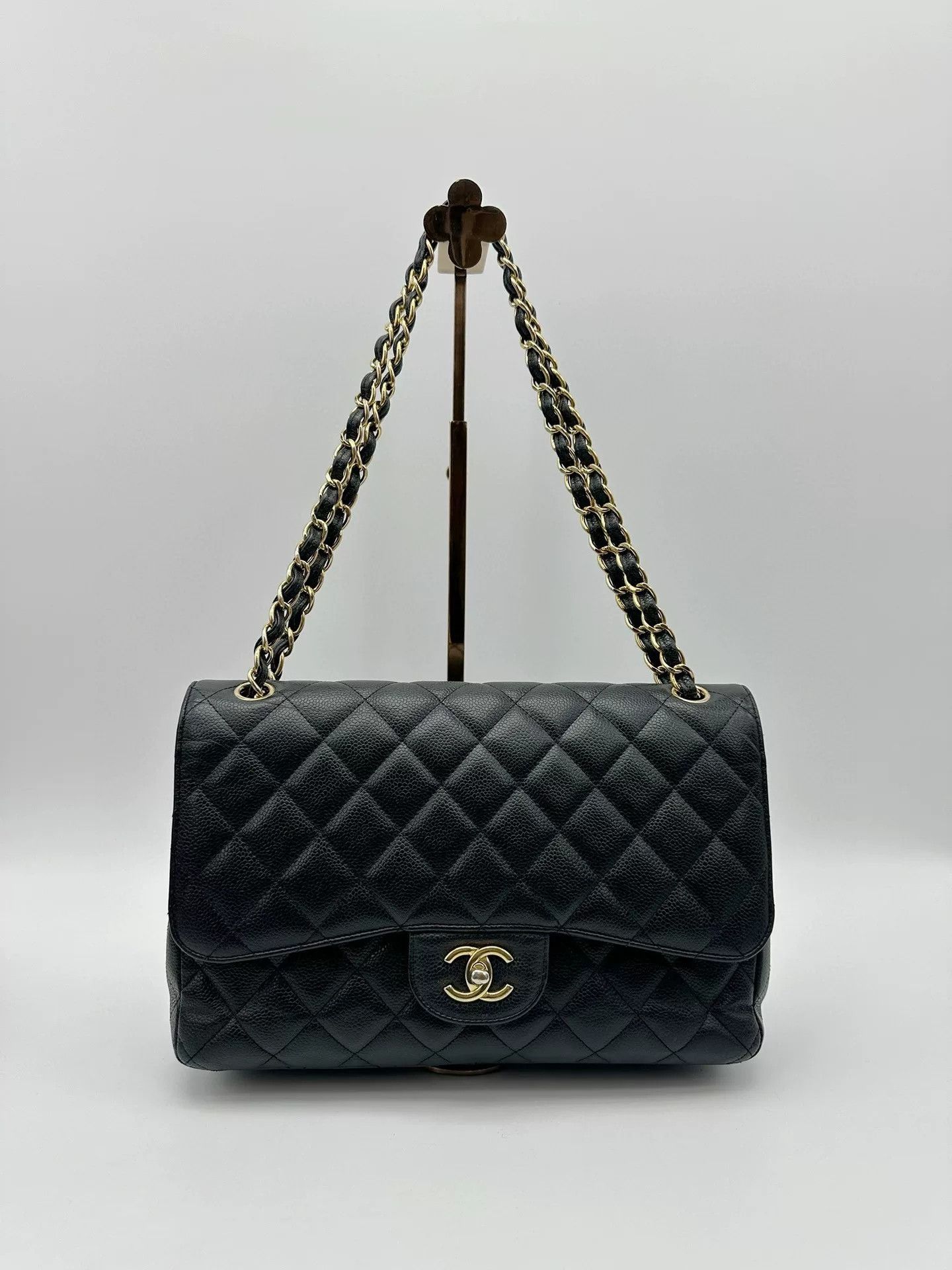 Chanel Pre-loved Bag Very good condition Size ONE SIZE - 1 Thumbnail
