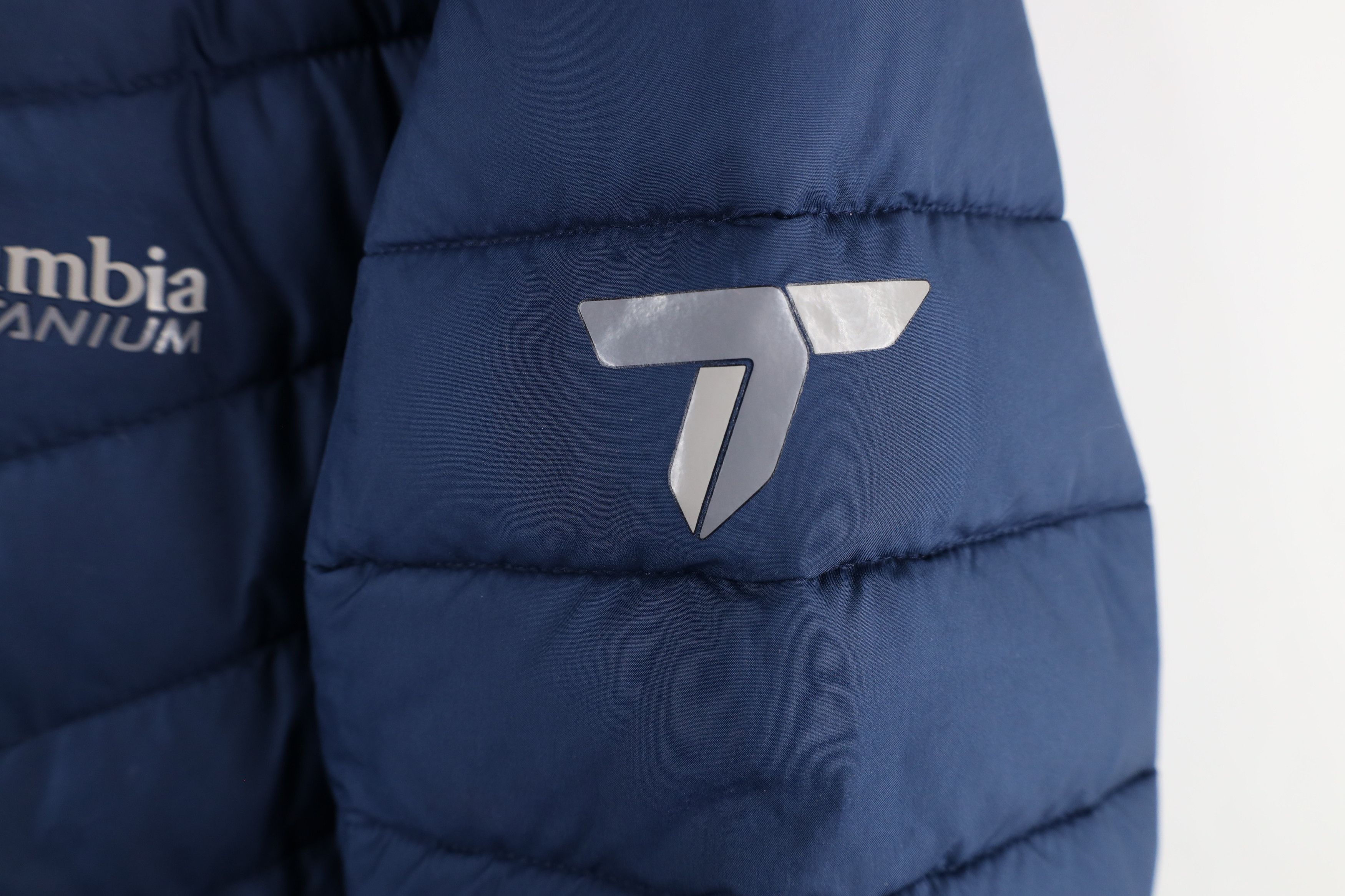Columbia × Vintage Columbia Titanium Omni Heat Full Zip Puffer Jacket Blue Size US L / EU 52-54 / 3 - 4 Thumbnail