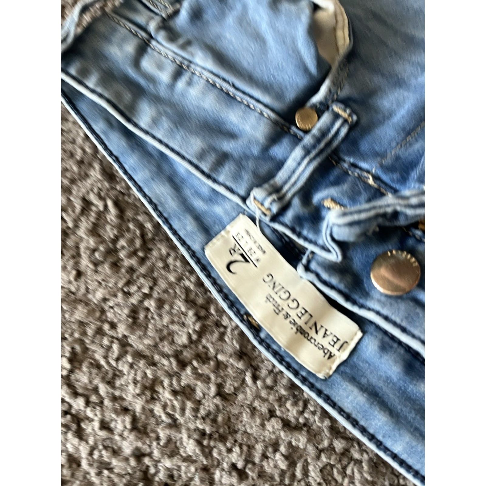 Abercrombie & Fitch Abercrombie & Fitch Jegging Jeans 2R Womens Low Rise Blue Stretch 26x29 Distressed Denim Cotton Spandex Embroidered Logo Size 26" / US 2 / IT 38 - 6 Thumbnail