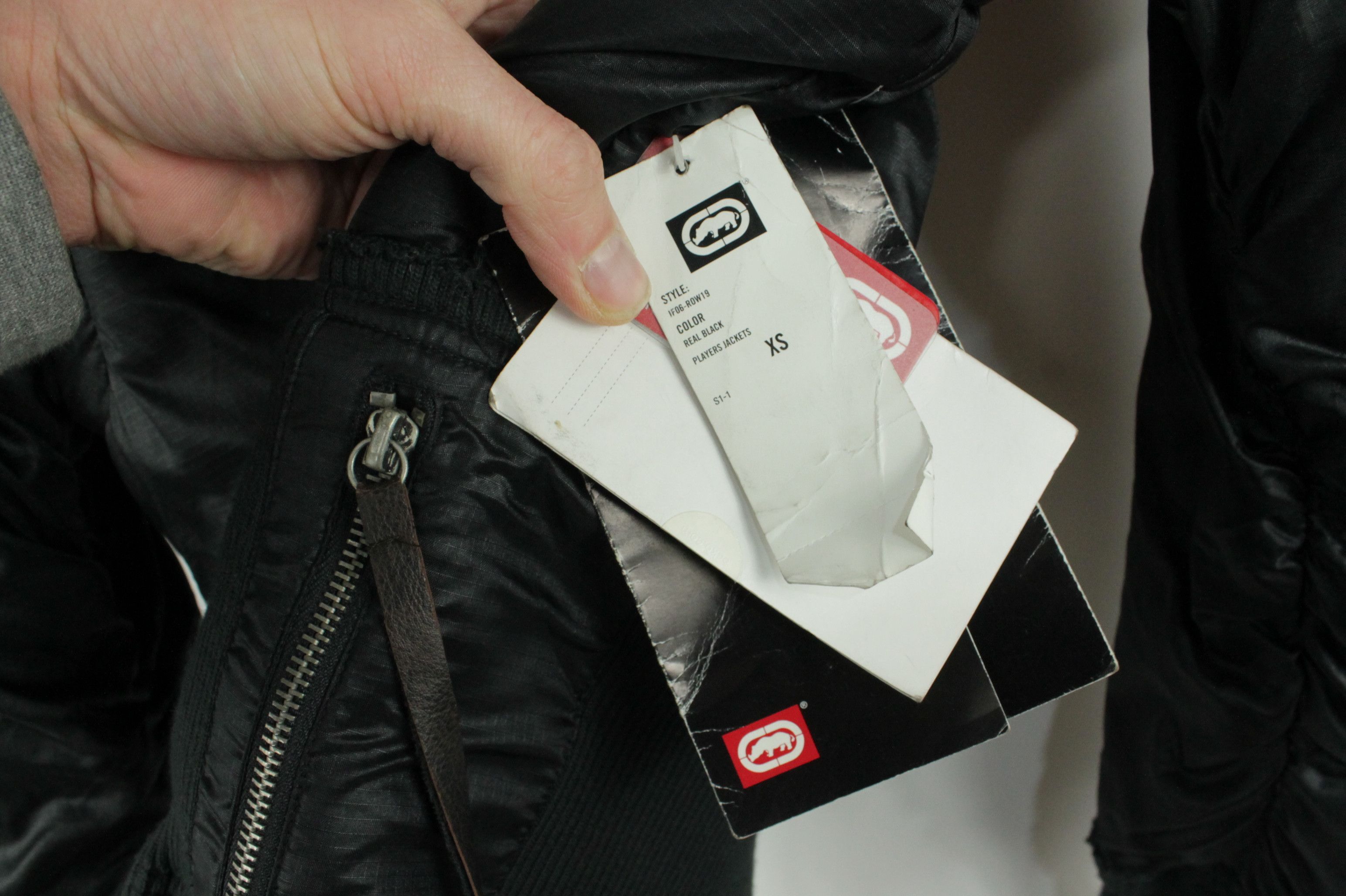 Ecko Unltd. Vintage Ecko Red Sleeves Zip Off Black Jacket Women's Size XS / US 0-2 / IT 36-38 - 6 Thumbnail