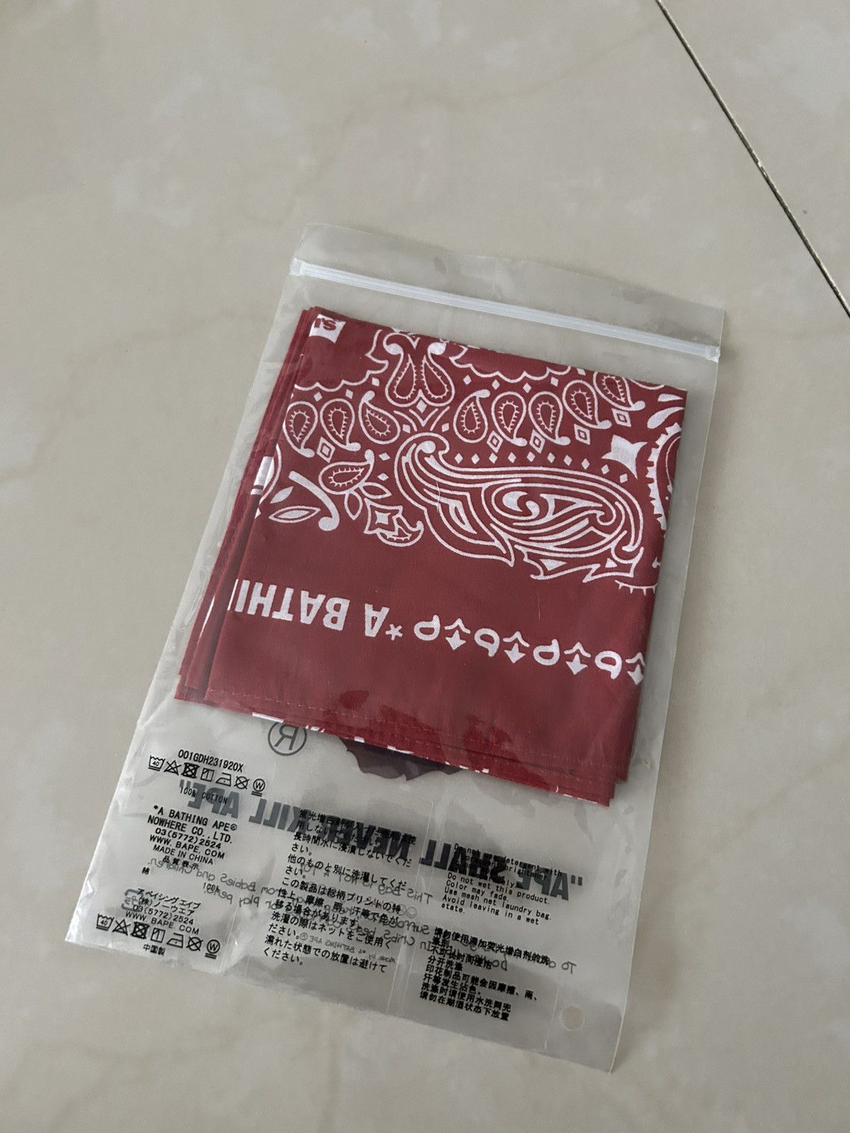 Bape × Levi's Bape x Levis Bandana Size ONE SIZE - 2 Thumbnail