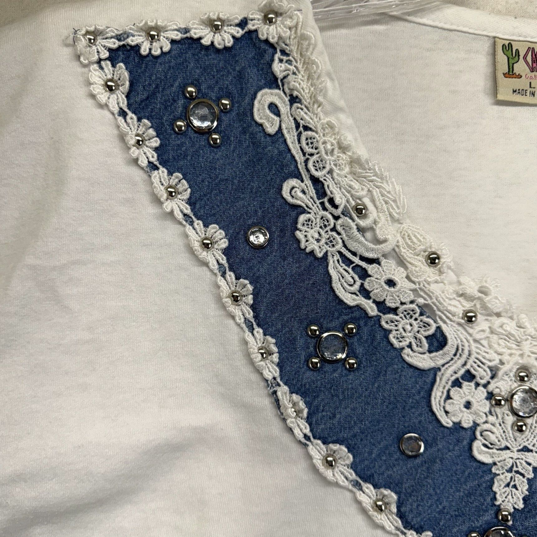 Vintage VINTAGE Cactus Women's T-Shirt Short Sleeve Cotton Embroidered Lace USA 90s White M/L Size M / US 6-8 / IT 42-44 - 7 Thumbnail